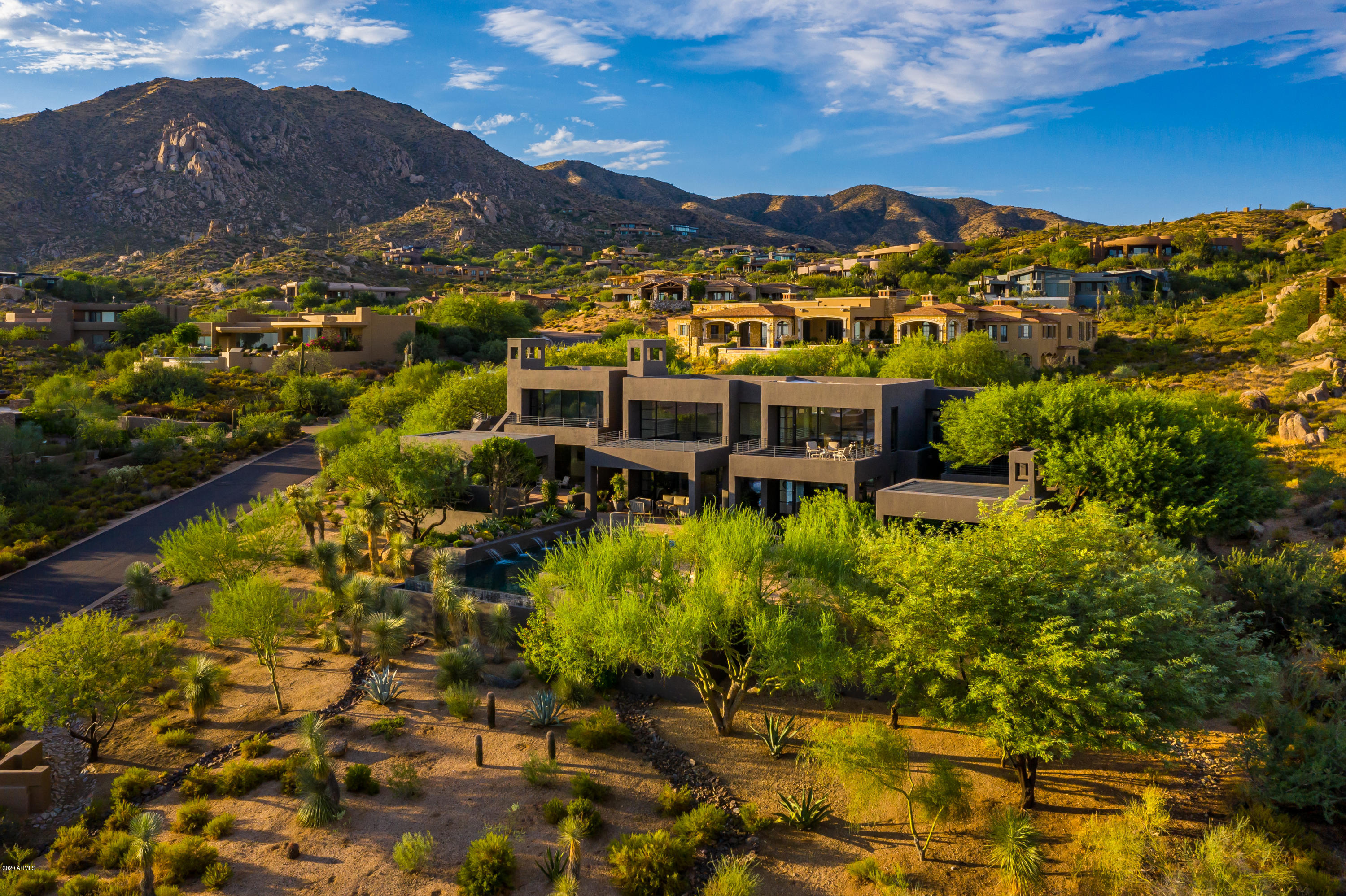 DESERT MOUNTAIN - Residential