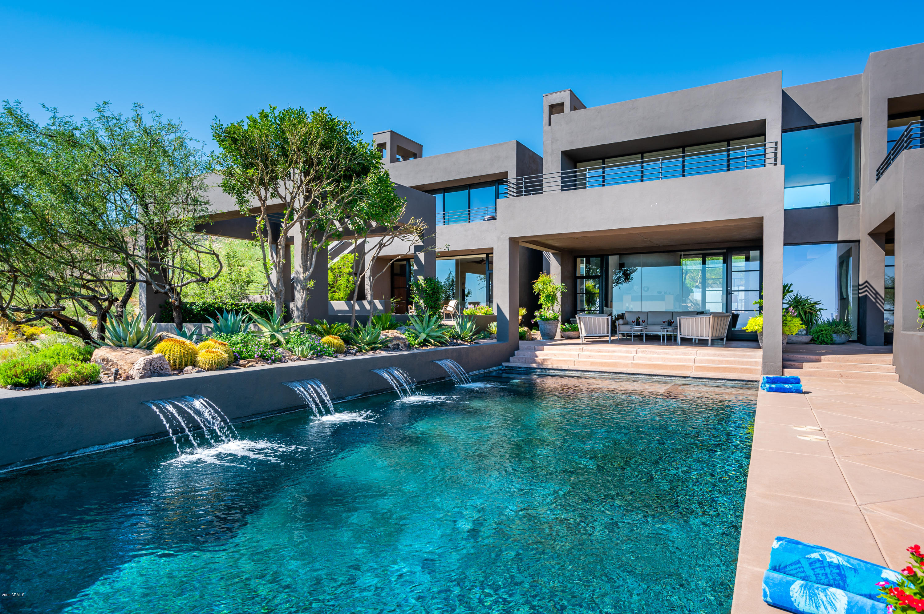 DESERT MOUNTAIN - Residential