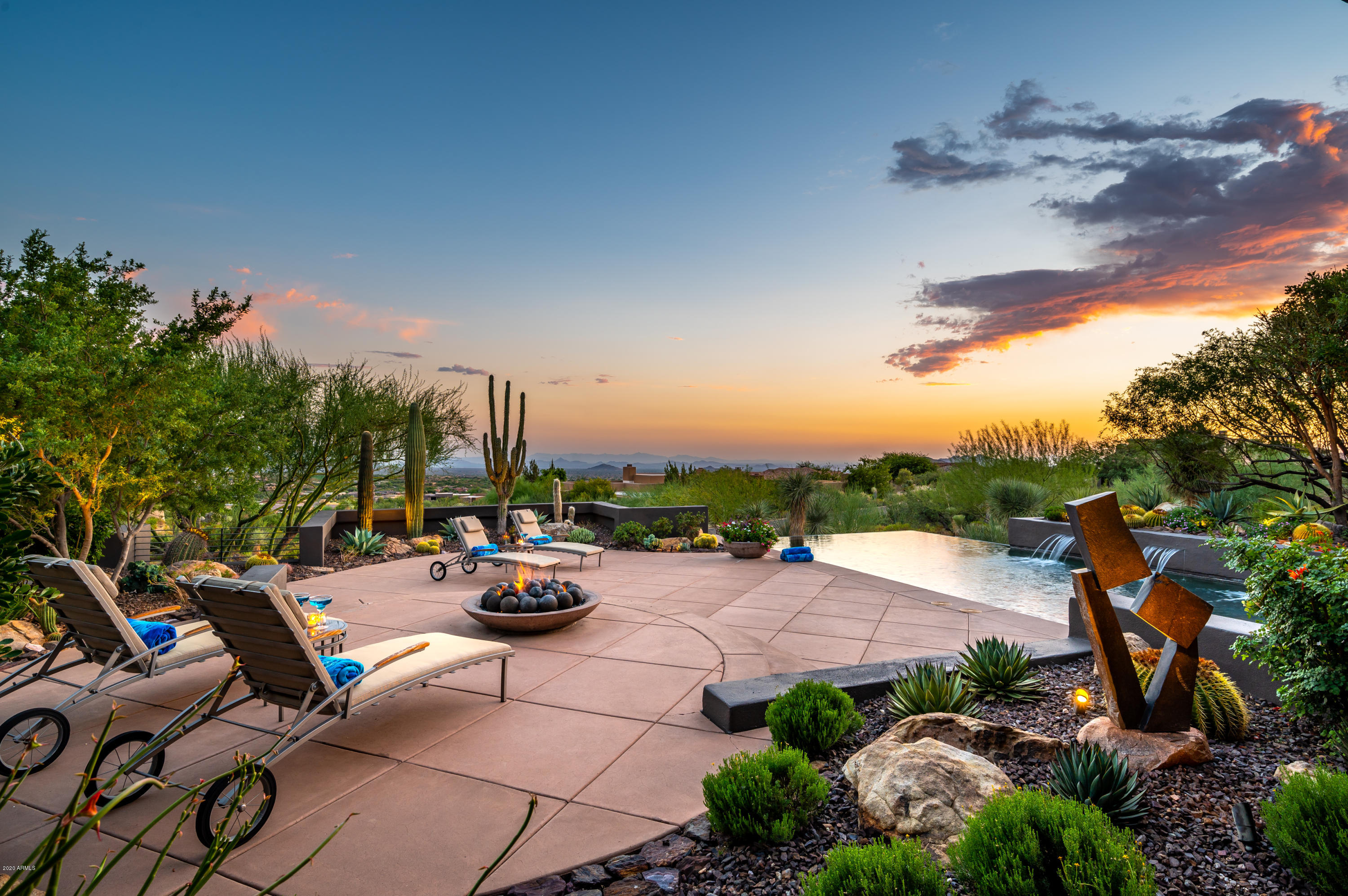 DESERT MOUNTAIN - Residential