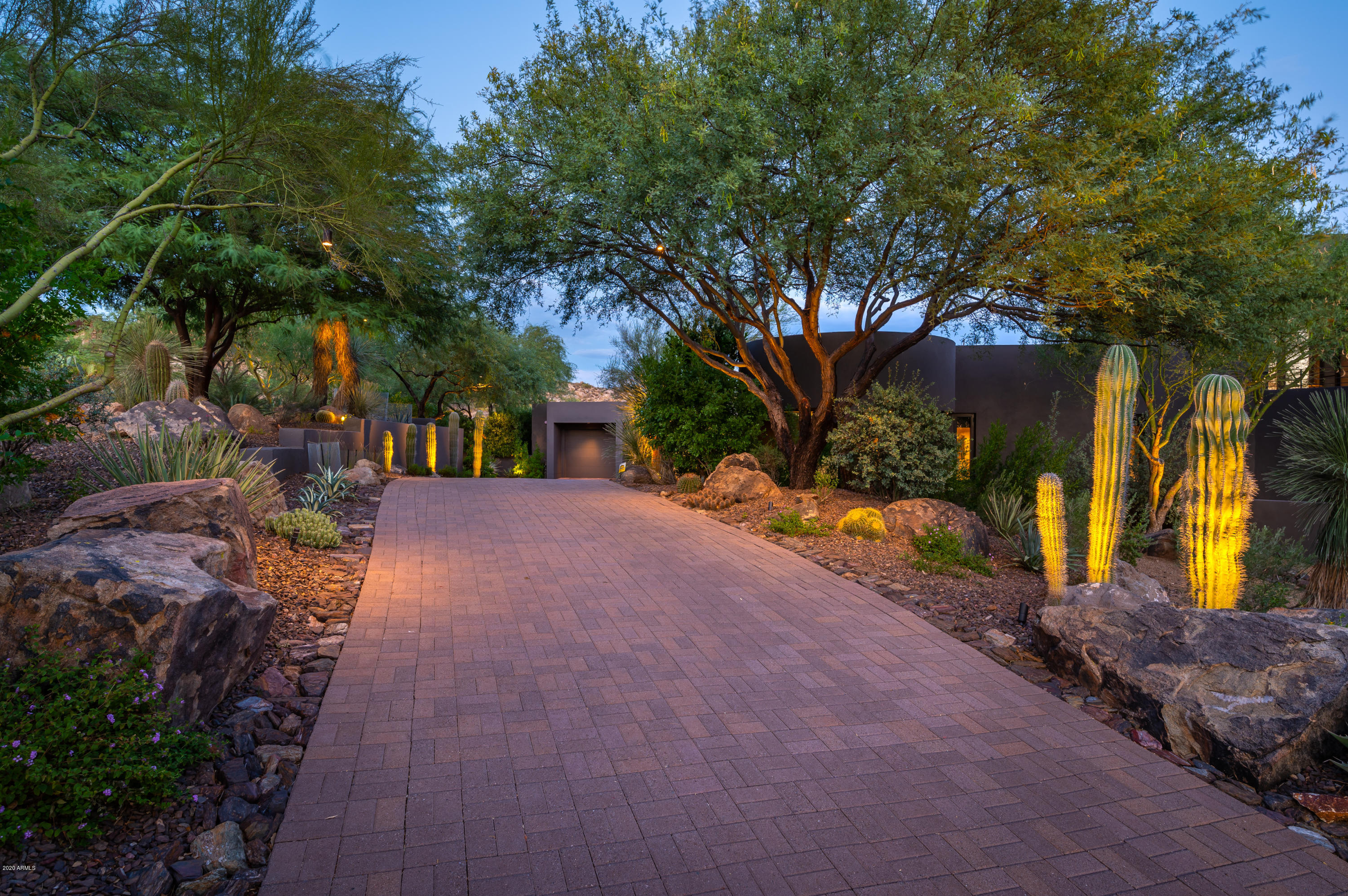 DESERT MOUNTAIN - Residential