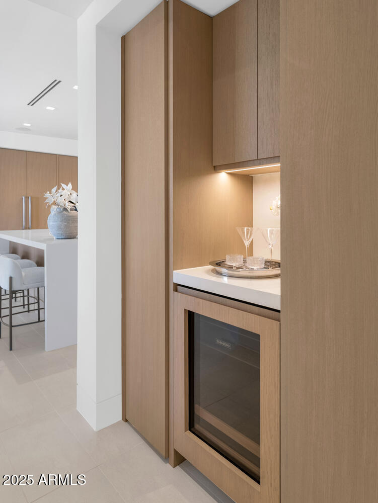 7000 EAST LINCOLN VILLAS CONDOMINIUM 1 - Residential