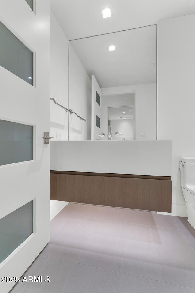 7000 EAST LINCOLN VILLAS CONDOMINIUM 1 - Residential