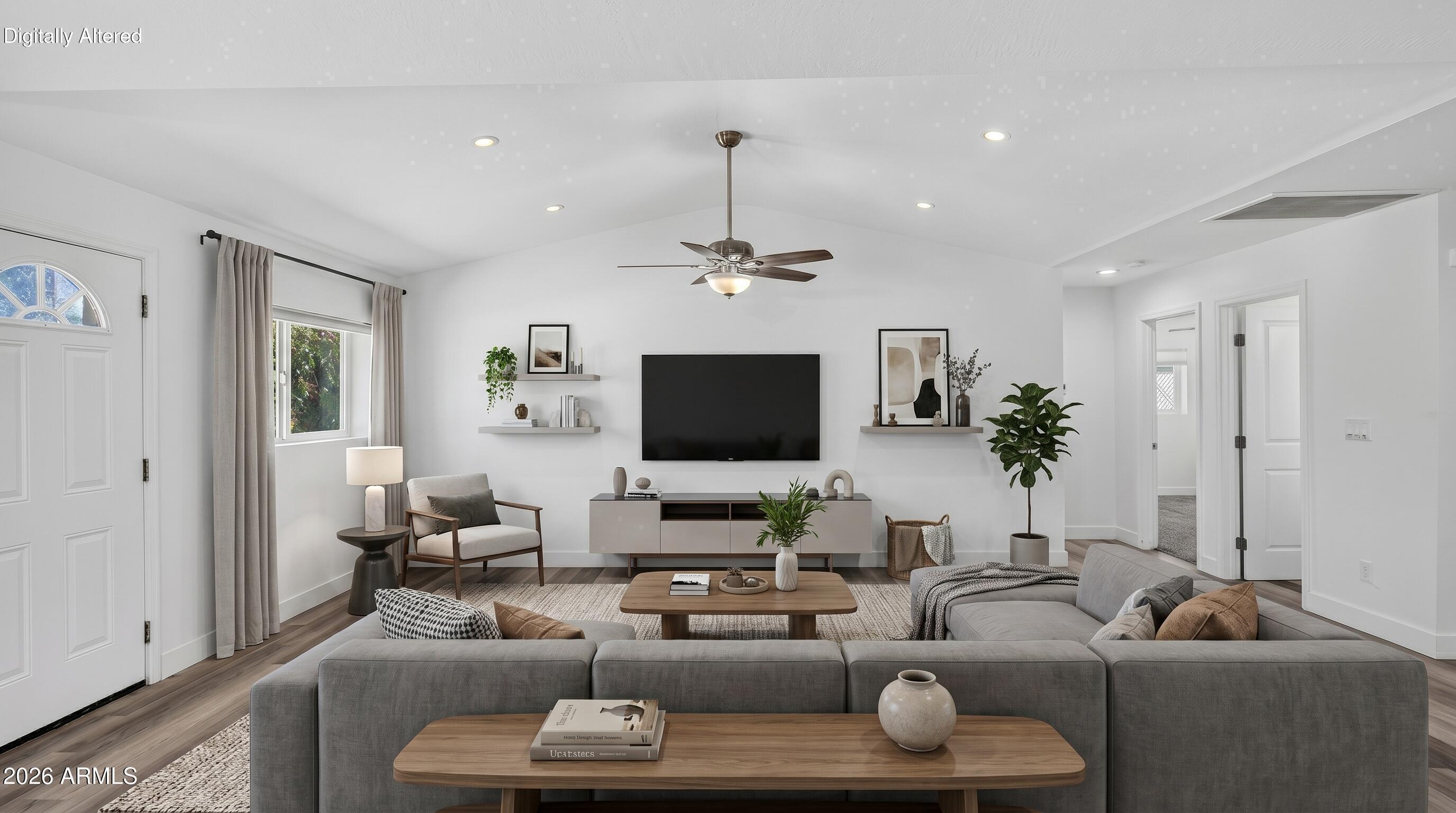 OAK PARK MANOR - Residential