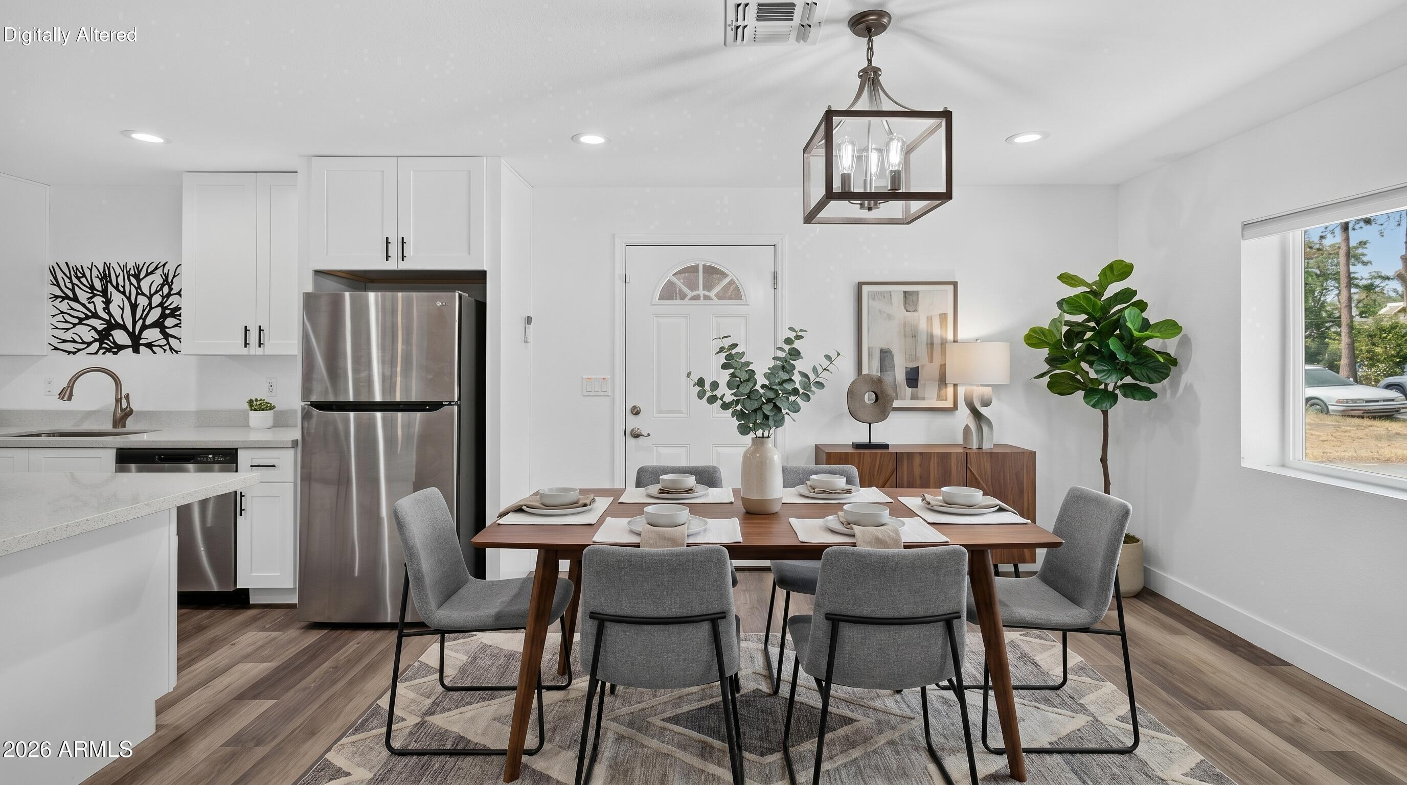 OAK PARK MANOR - Residential