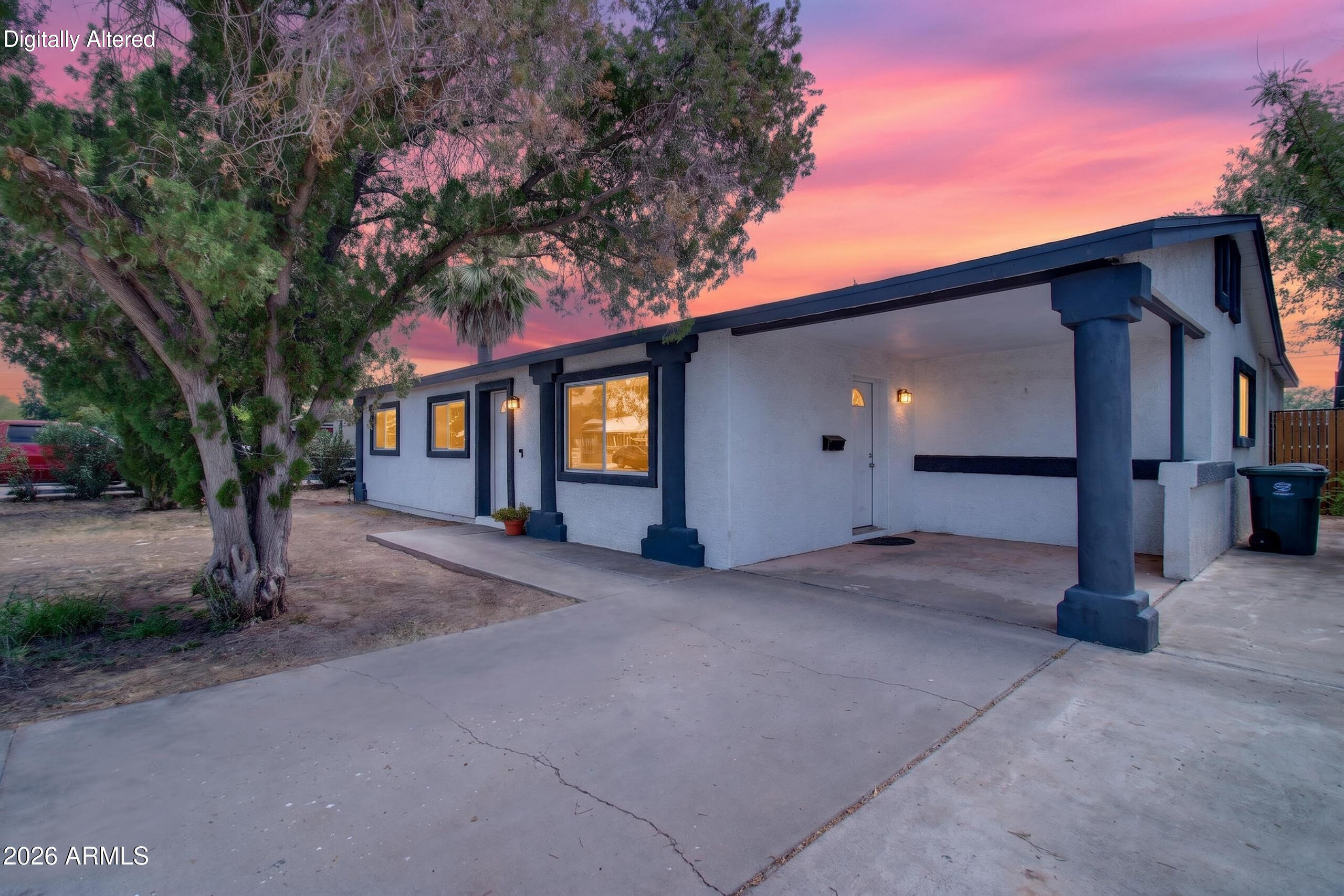 OAK PARK MANOR - Residential