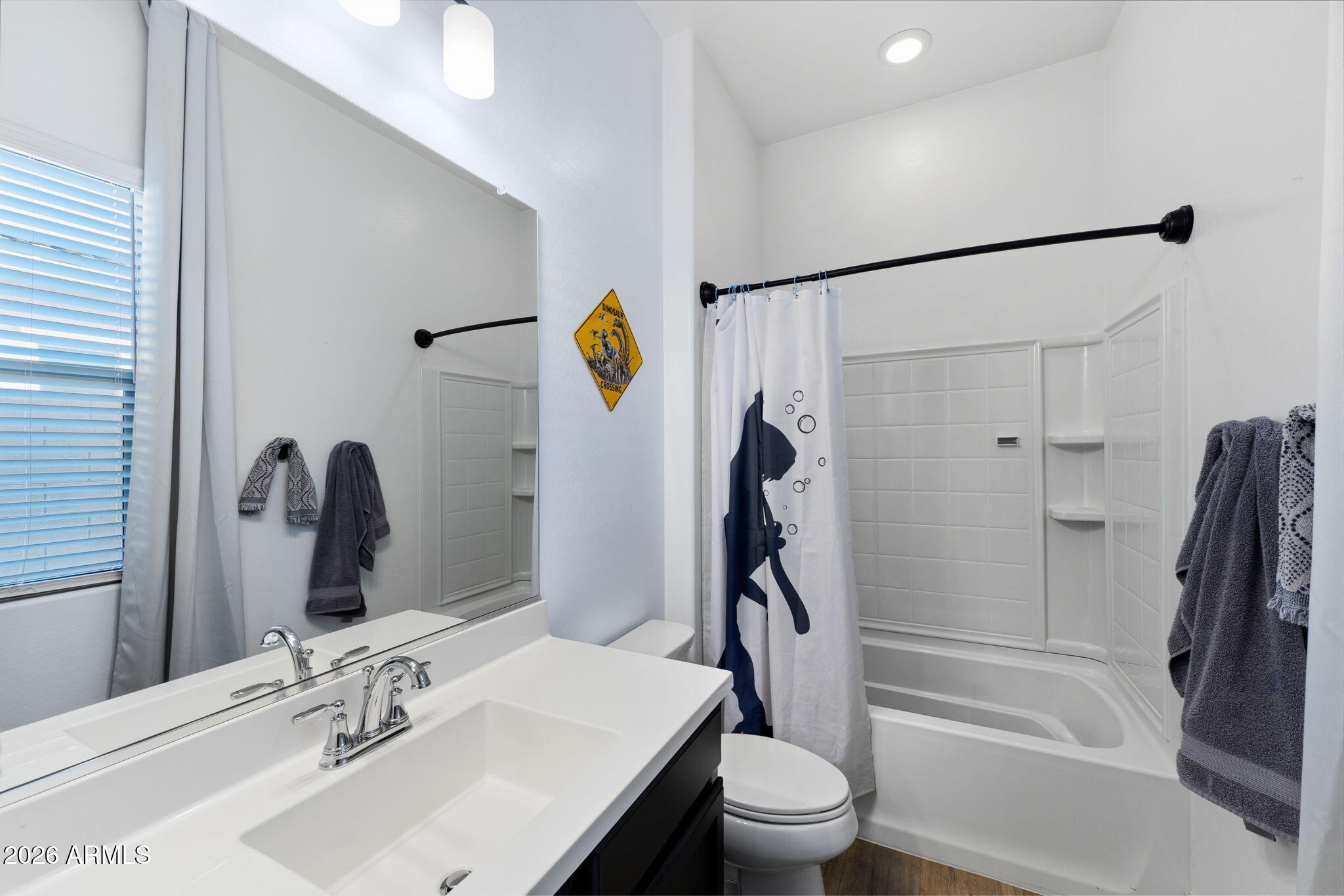 EASTMARK DEVELOPMENT UNIT 5/6 SOUTH PRCLS 6-16 6- - Residential