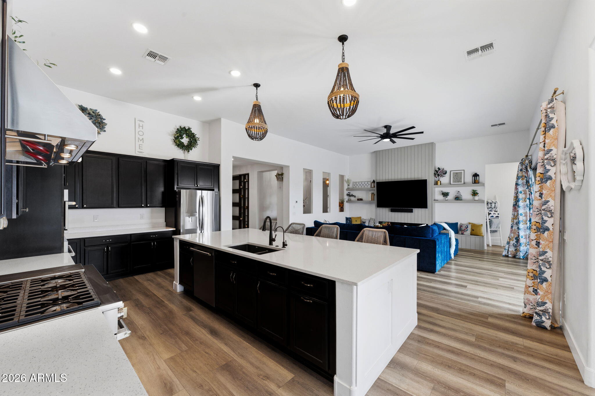 EASTMARK DEVELOPMENT UNIT 5/6 SOUTH PRCLS 6-16 6- - Residential