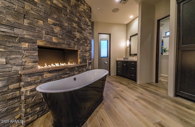 CRESTVIEW AT FOUNTAIN HILLS - Residential