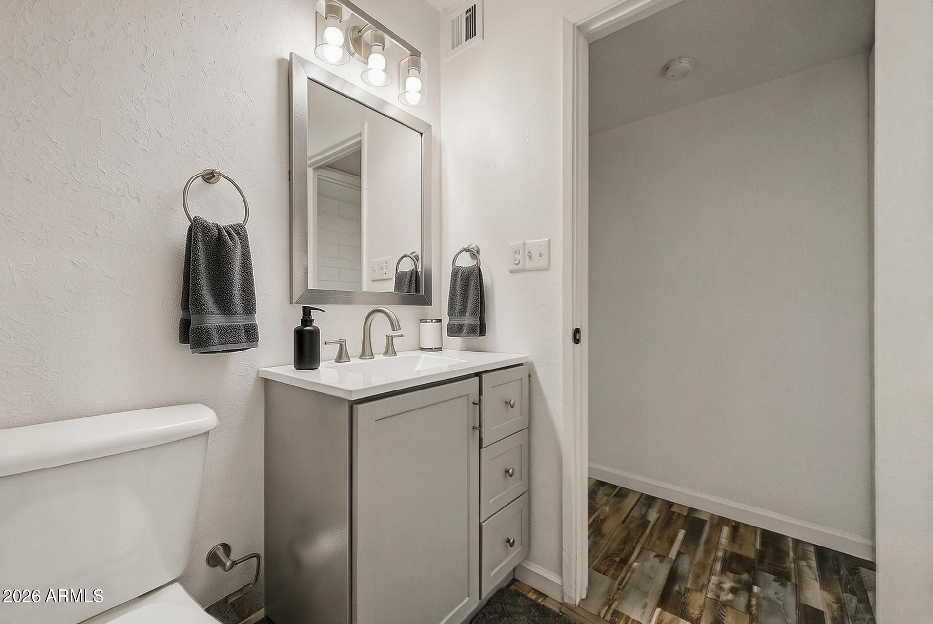 SCOTTSDALE EAST - Residential