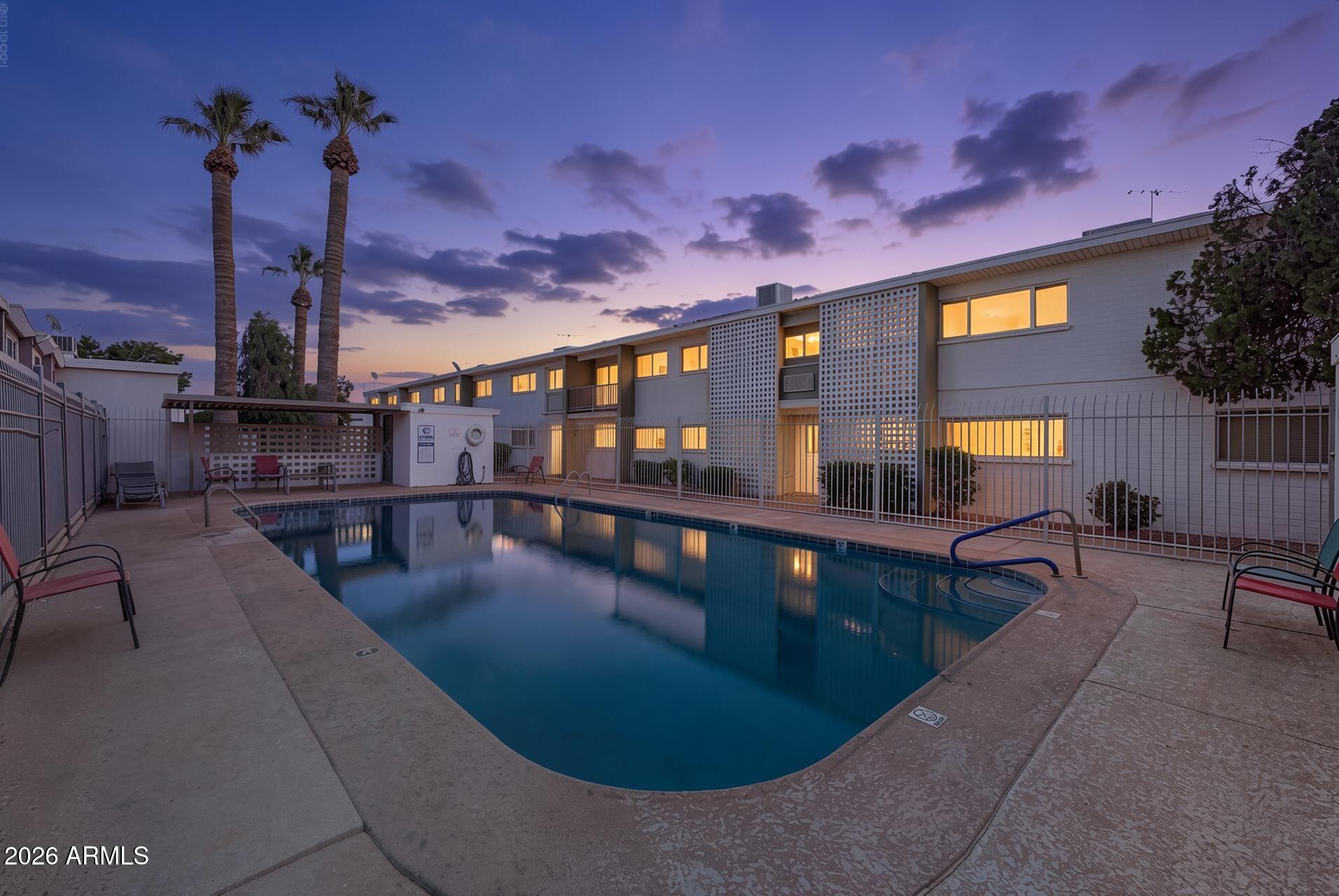 SCOTTSDALE EAST - Residential