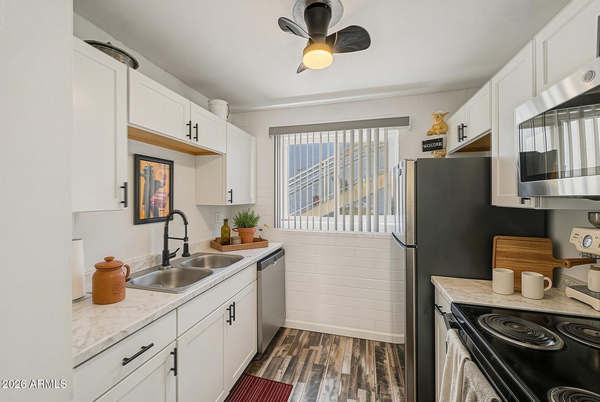 SCOTTSDALE EAST - Residential