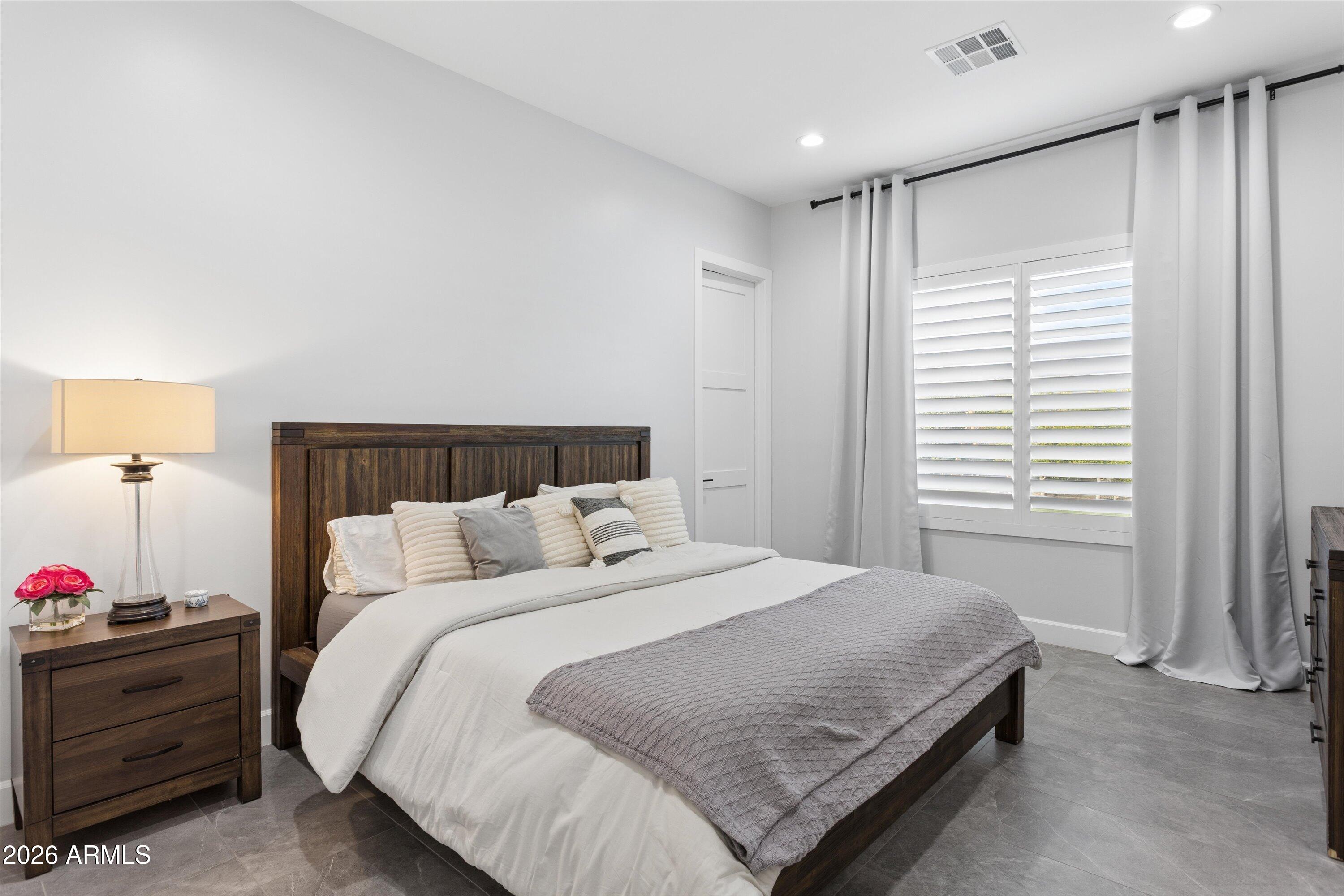 RUSSELL RANCH PHASE 3 REPLAT - Residential
