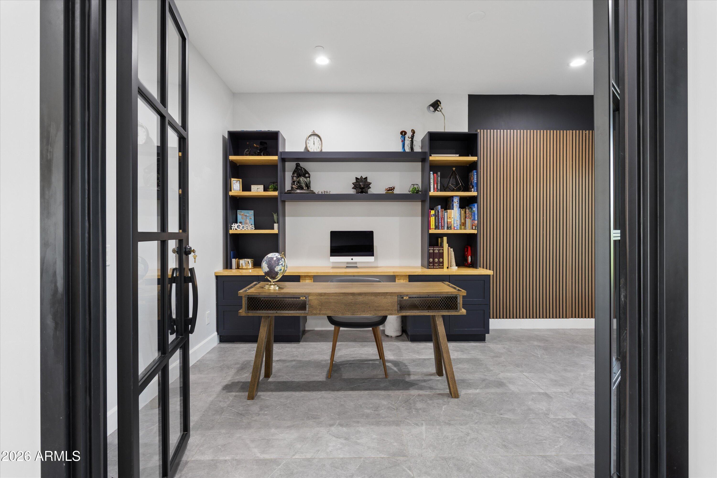 RUSSELL RANCH PHASE 3 REPLAT - Residential