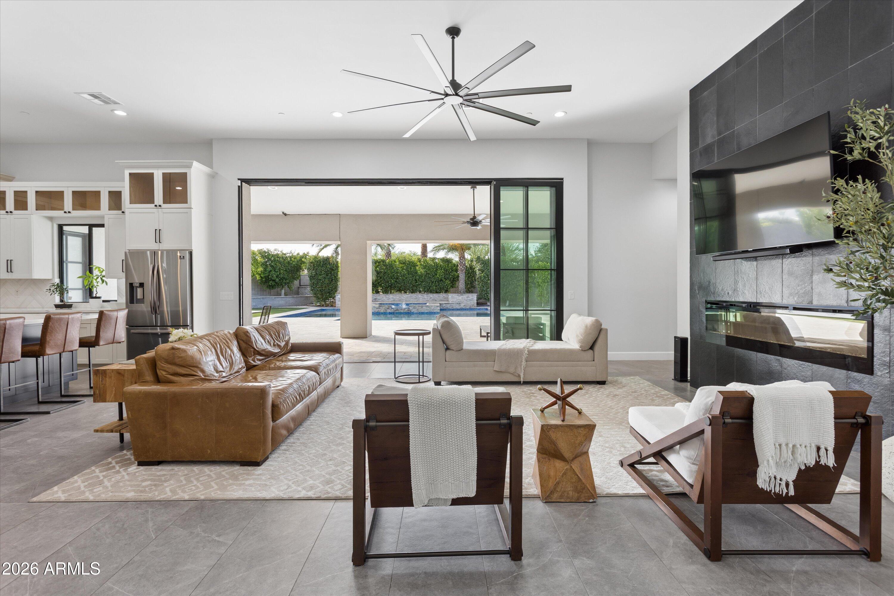 RUSSELL RANCH PHASE 3 REPLAT - Residential