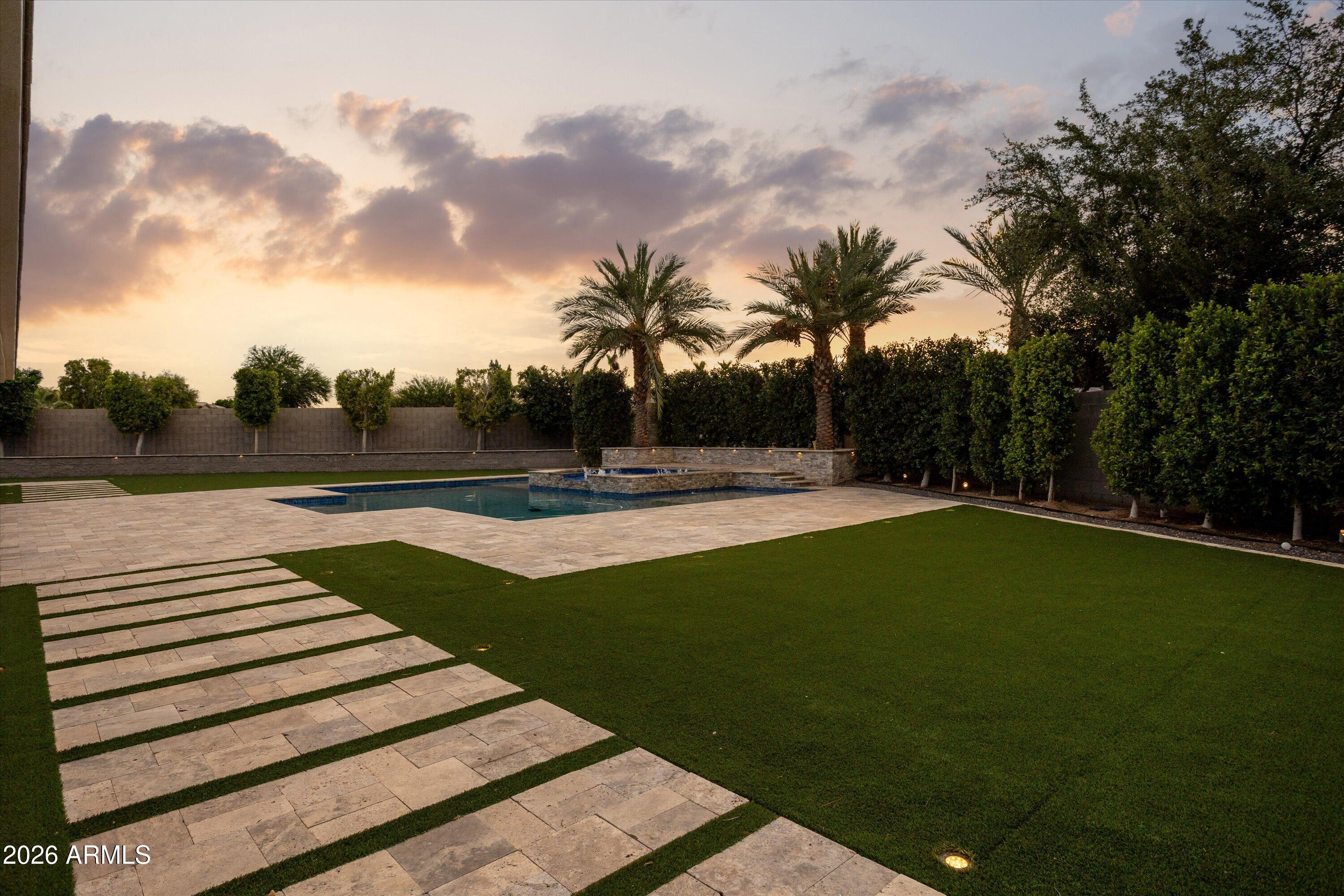 RUSSELL RANCH PHASE 3 REPLAT - Residential