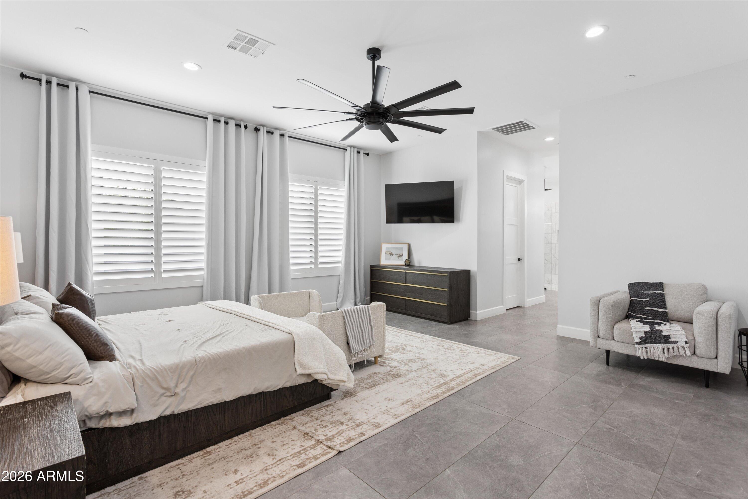 RUSSELL RANCH PHASE 3 REPLAT - Residential