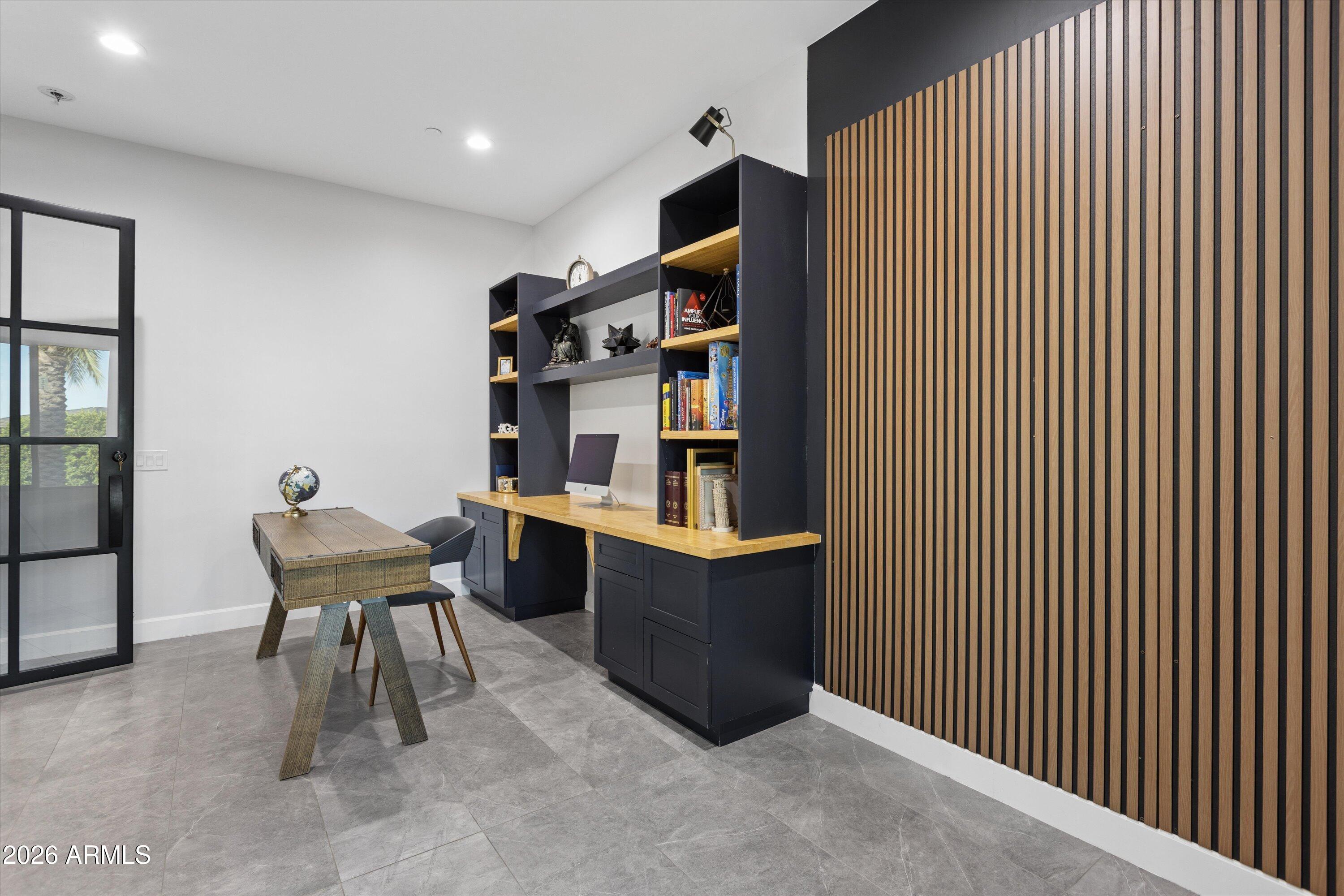 RUSSELL RANCH PHASE 3 REPLAT - Residential