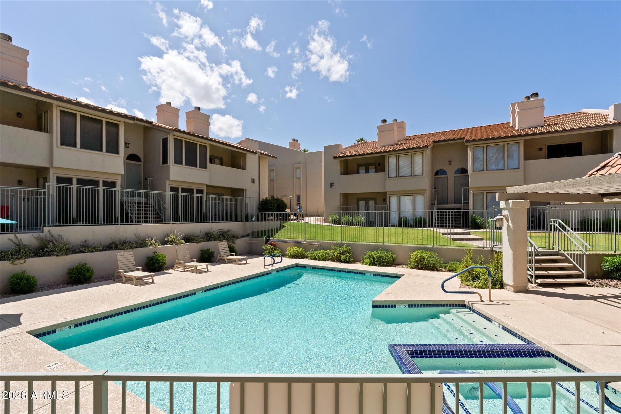 MOUNTAIN PARK CONDOMINIUMS UNIT 111-128 211-228 - Residential