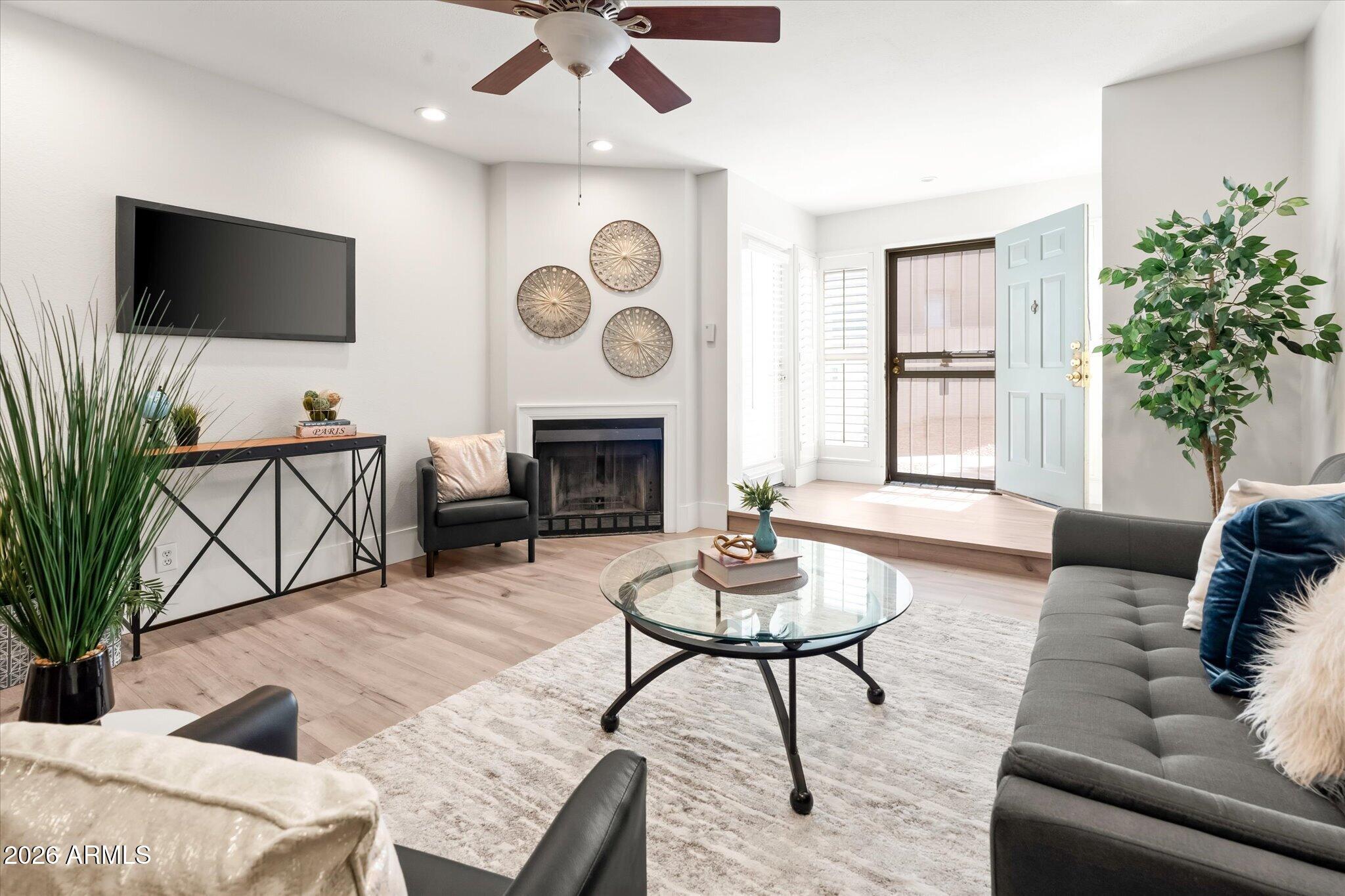 MOUNTAIN PARK CONDOMINIUMS UNIT 111-128 211-228 - Residential