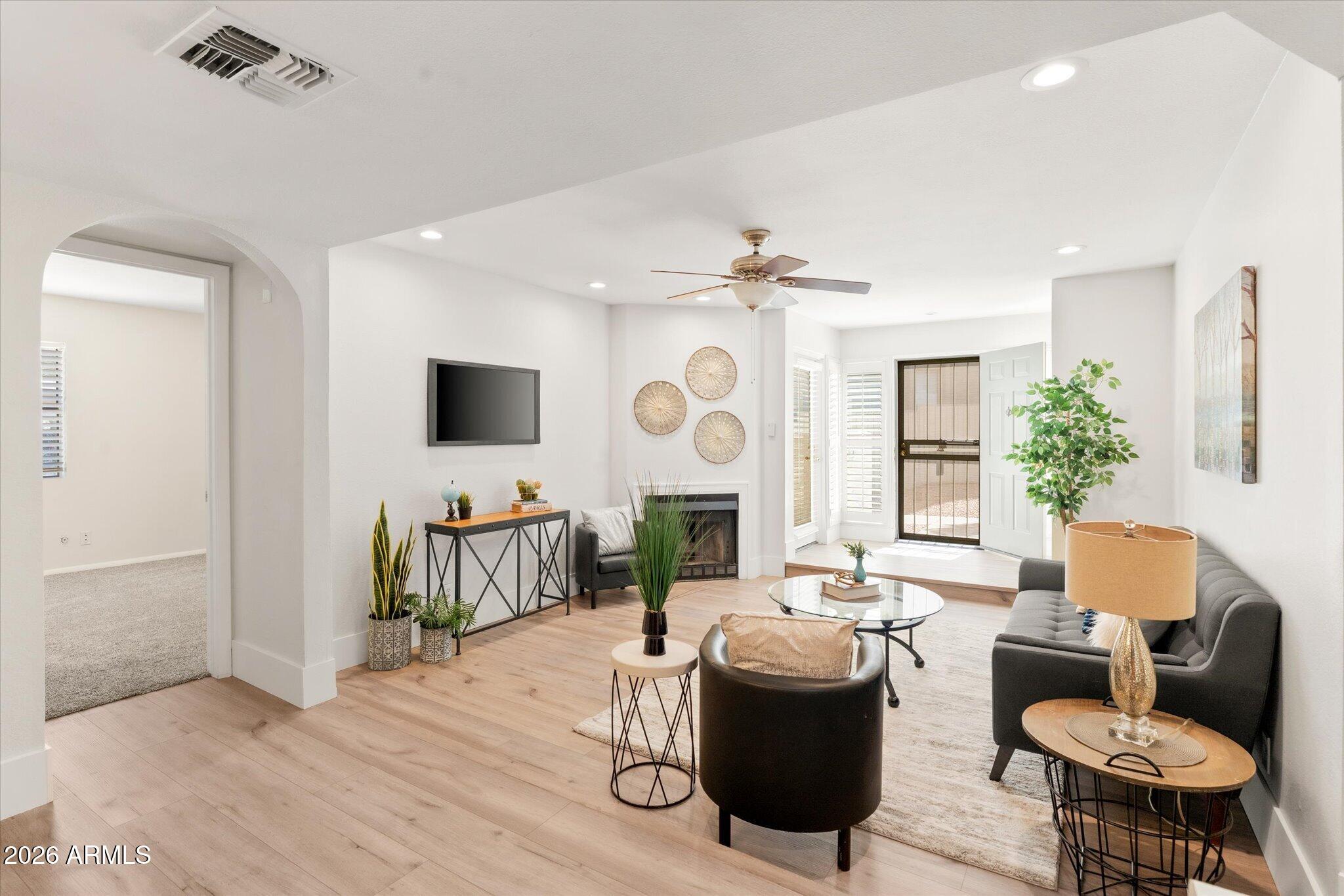 MOUNTAIN PARK CONDOMINIUMS UNIT 111-128 211-228 - Residential