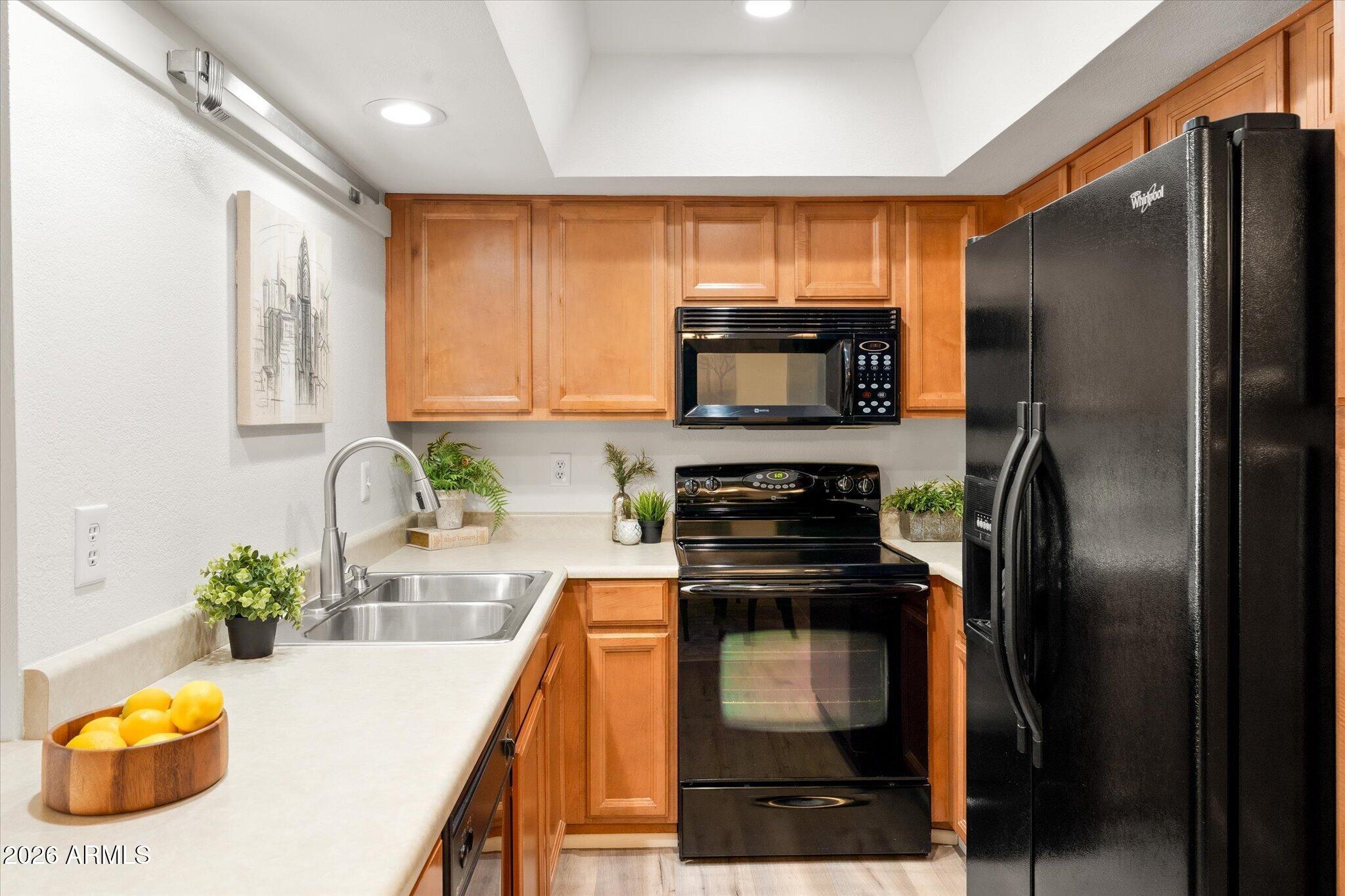 MOUNTAIN PARK CONDOMINIUMS UNIT 111-128 211-228 - Residential