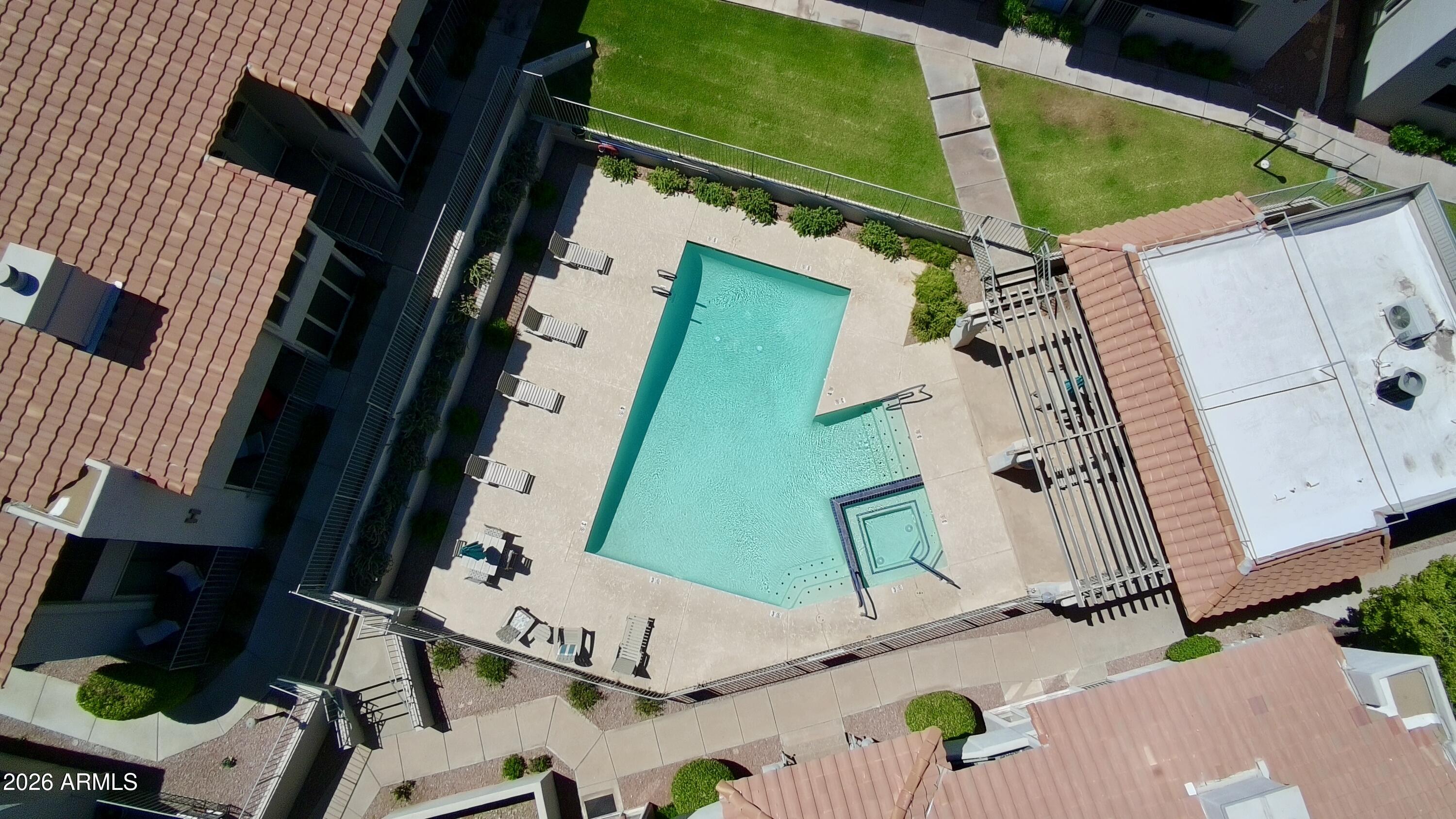 MOUNTAIN PARK CONDOMINIUMS UNIT 111-128 211-228 - Residential