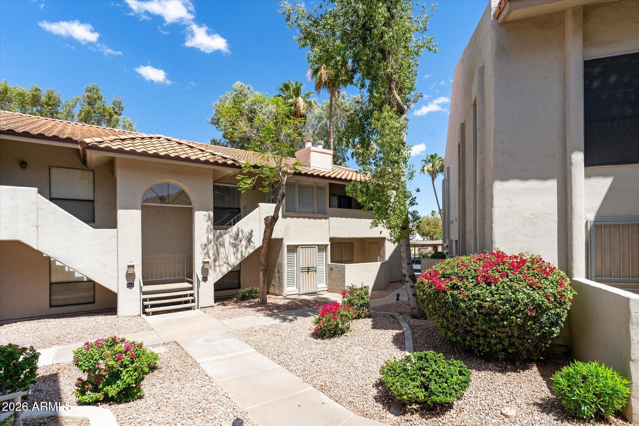 MOUNTAIN PARK CONDOMINIUMS UNIT 111-128 211-228 - Residential