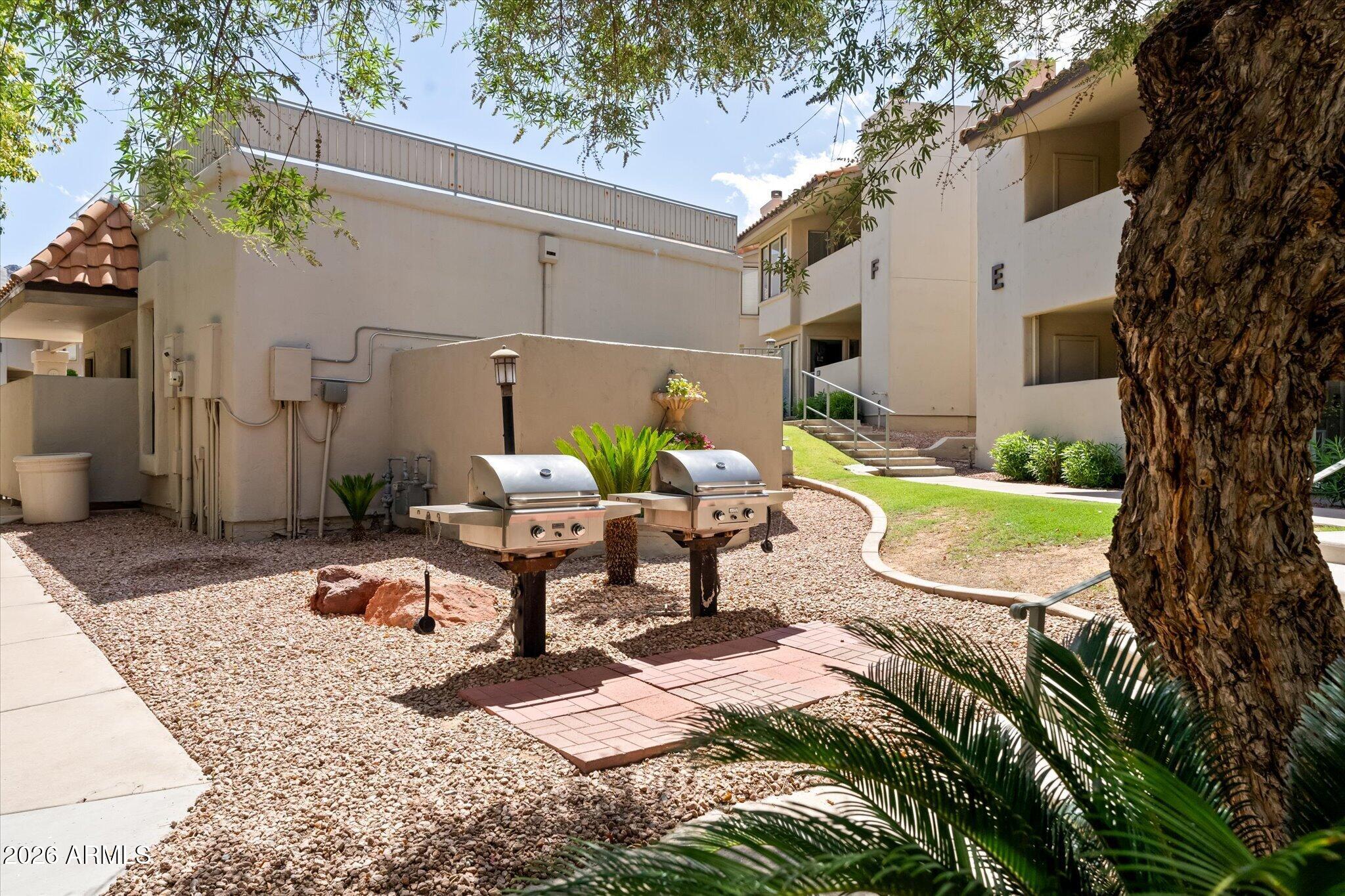 MOUNTAIN PARK CONDOMINIUMS UNIT 111-128 211-228 - Residential