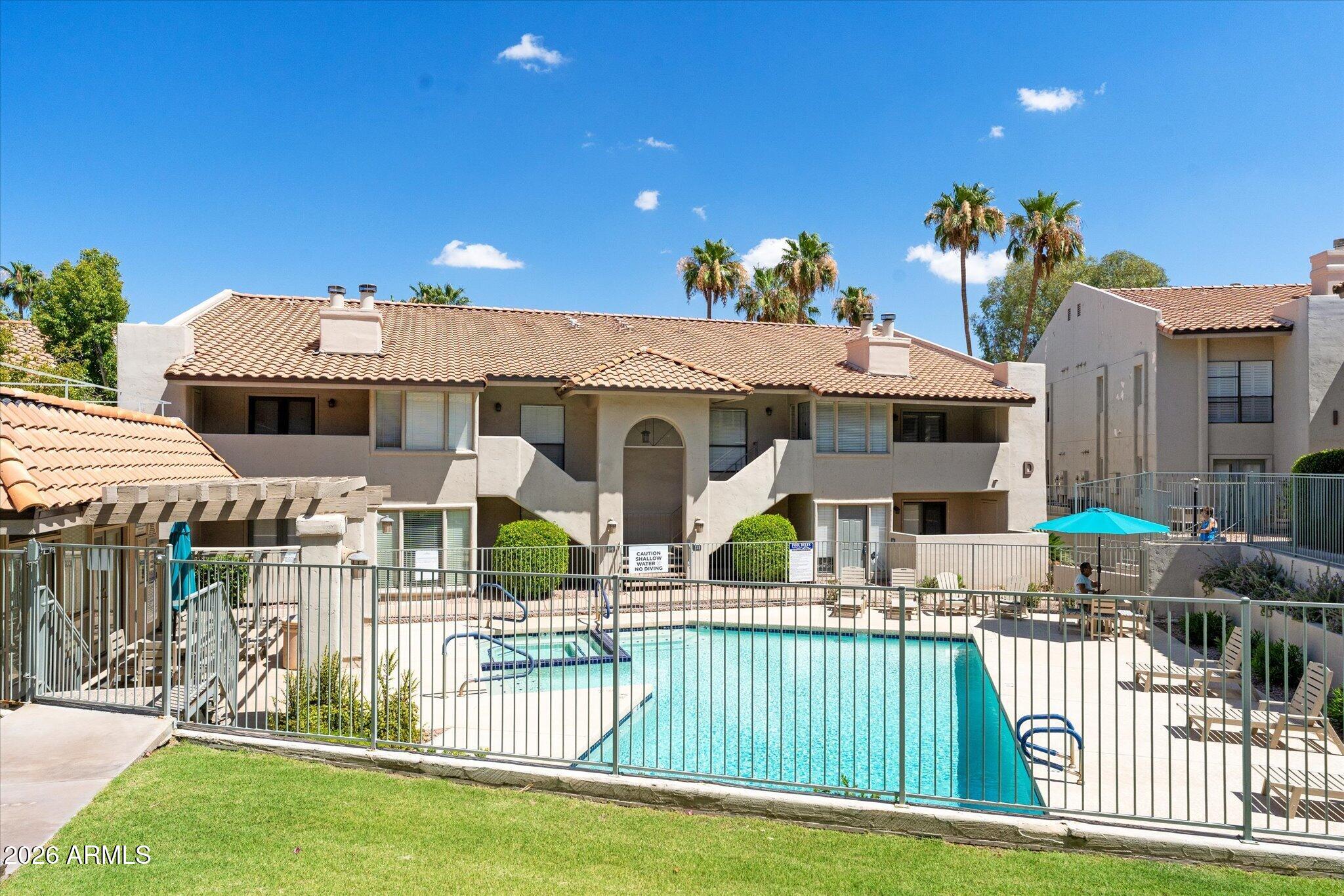 MOUNTAIN PARK CONDOMINIUMS UNIT 111-128 211-228 - Residential