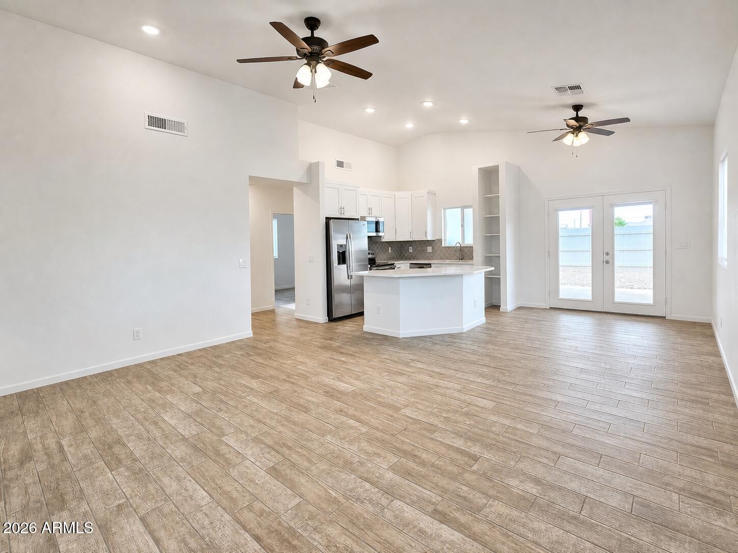 EASTLAND PARK - Residential