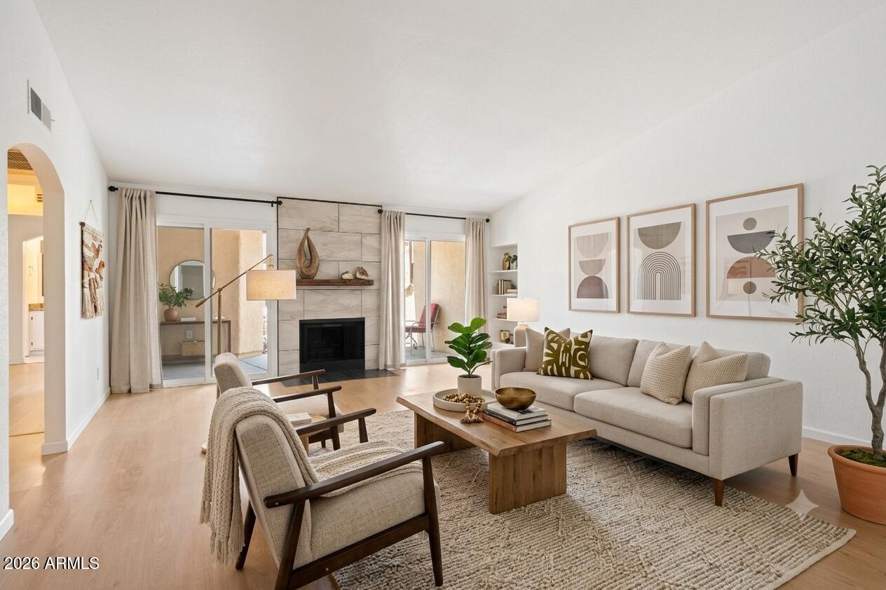 VILLAS VALENCIA - Residential