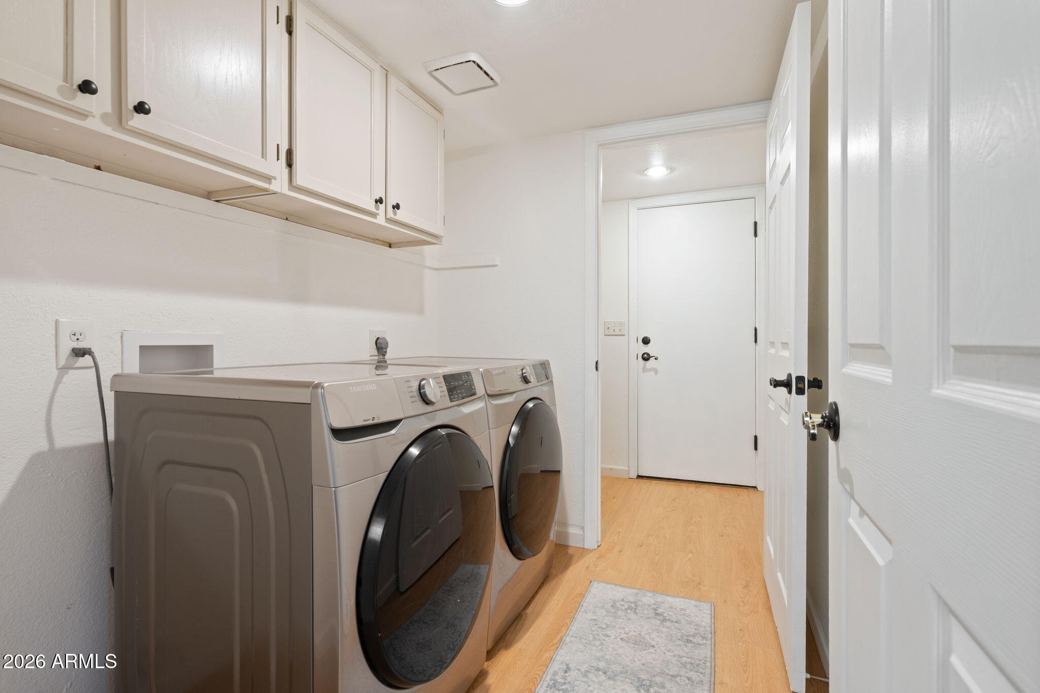 VILLAS VALENCIA - Residential