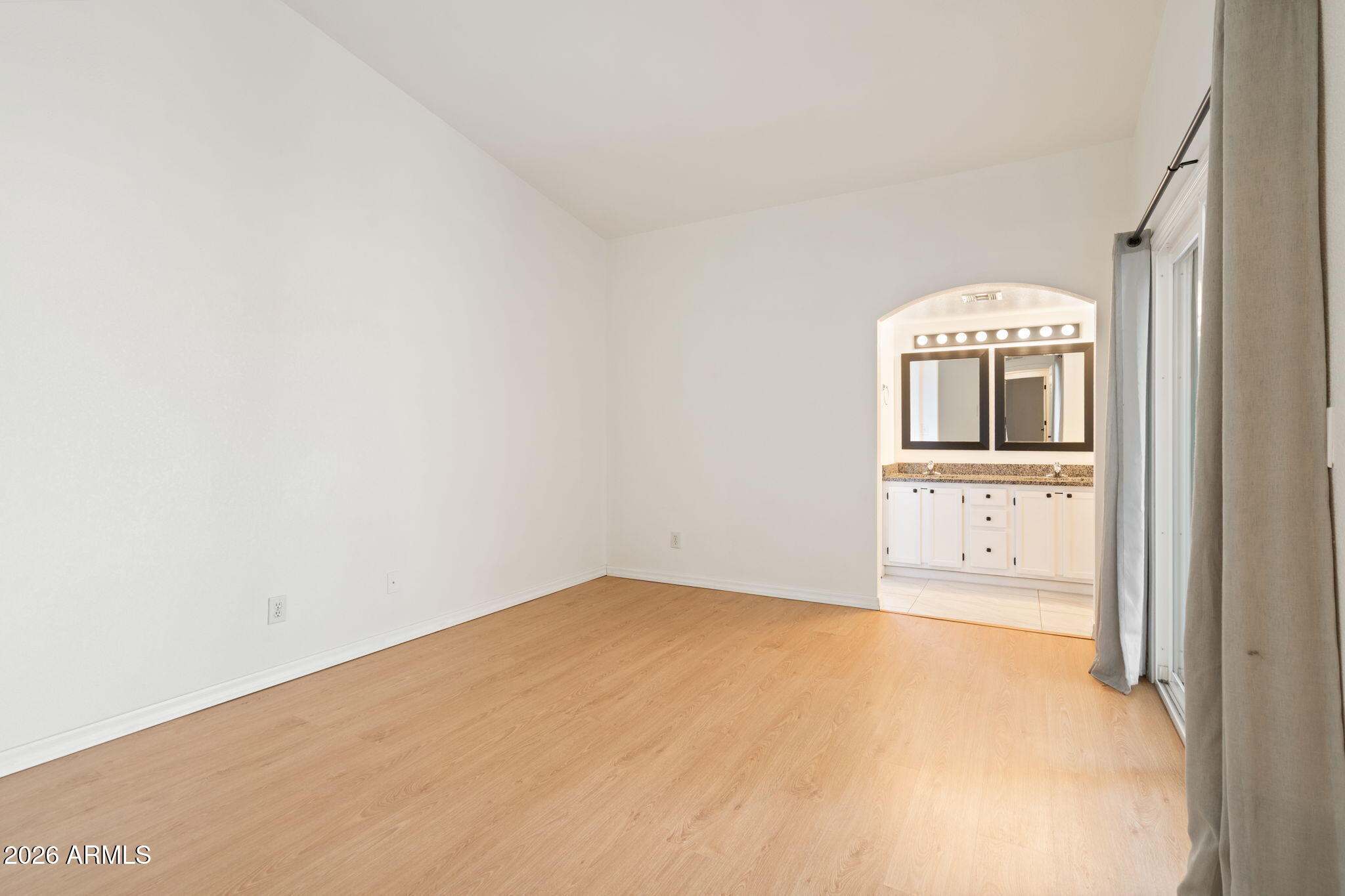 VILLAS VALENCIA - Residential