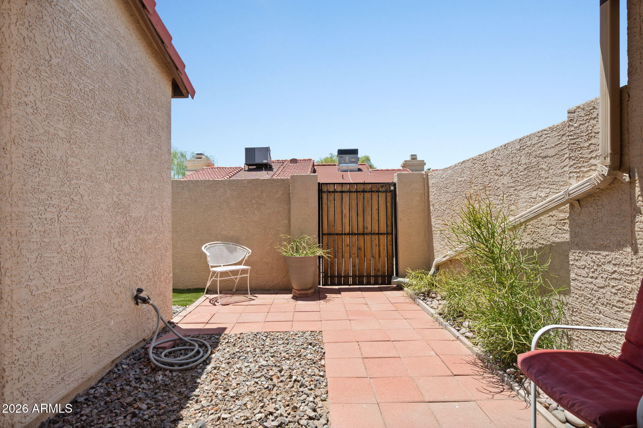 VILLAS VALENCIA - Residential