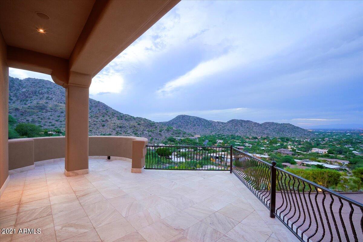 SUNSET HILLS 3 - Residential