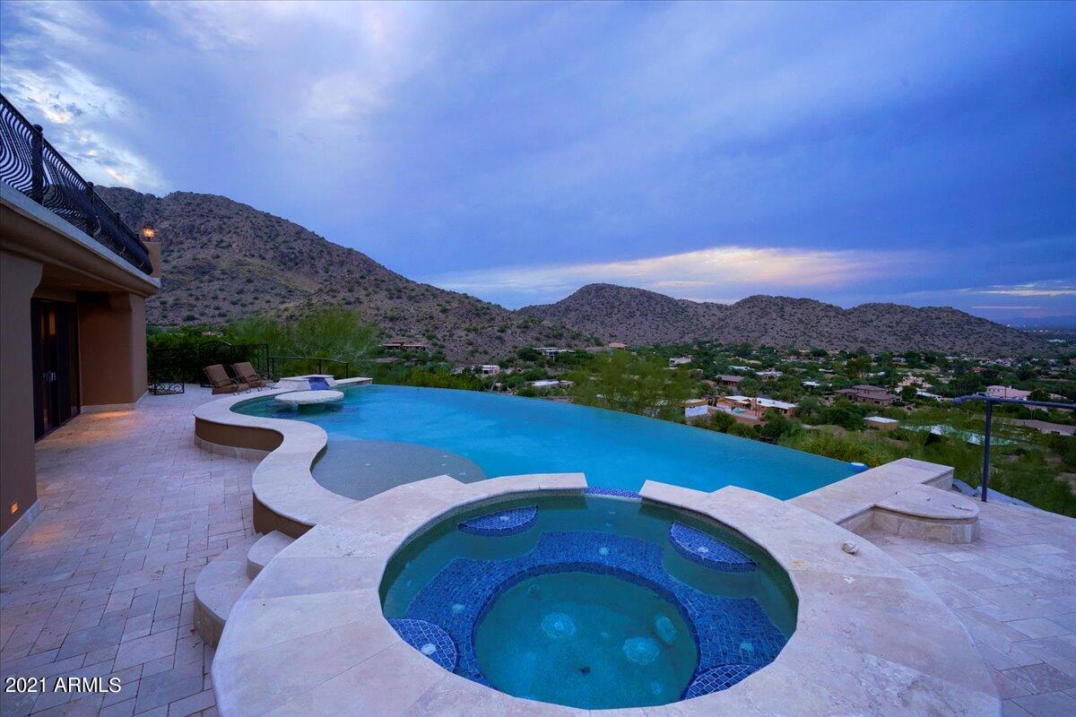 SUNSET HILLS 3 - Residential
