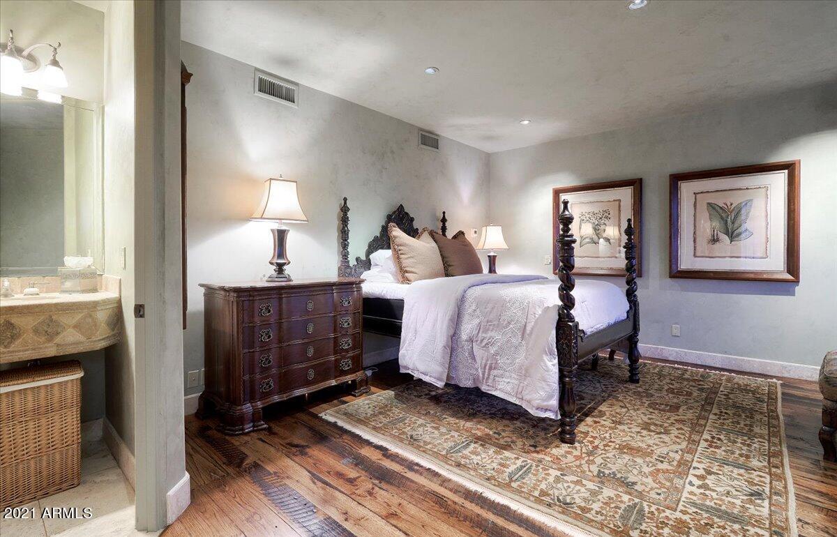 SUNSET HILLS 3 - Residential
