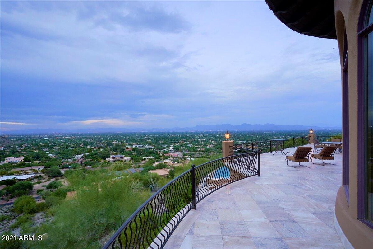 SUNSET HILLS 3 - Residential