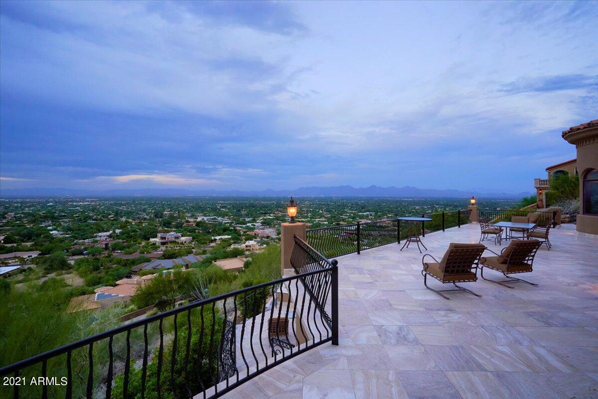 SUNSET HILLS 3 - Residential