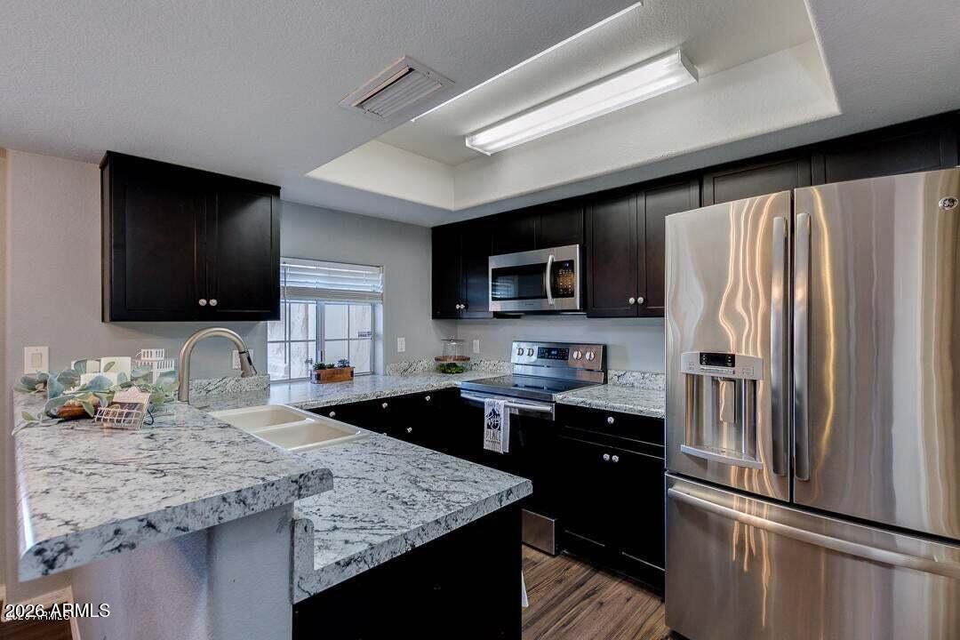 Ventana Condominiums - Residential Lease