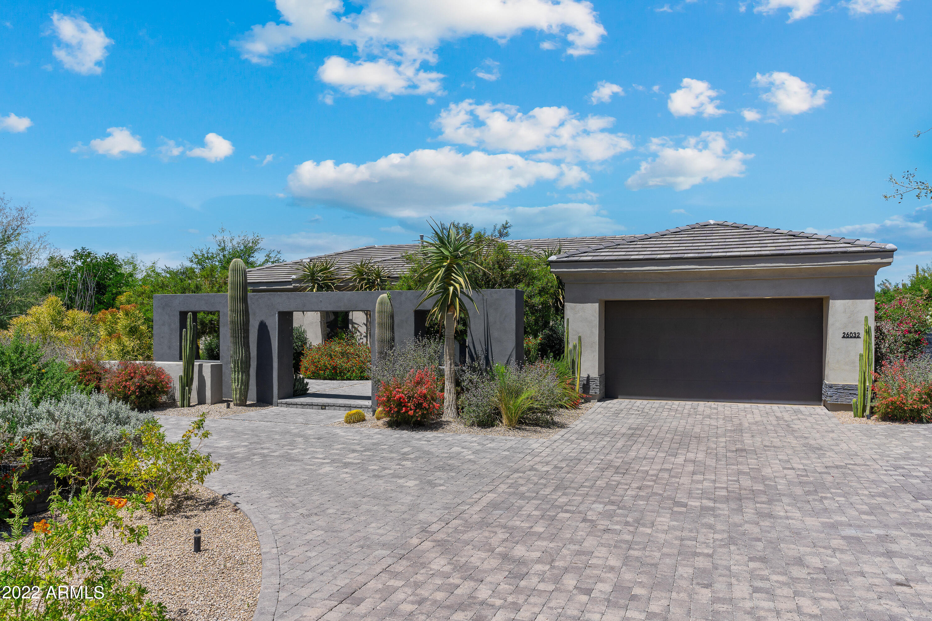 PINNACLE PEAK PLACE - Residential