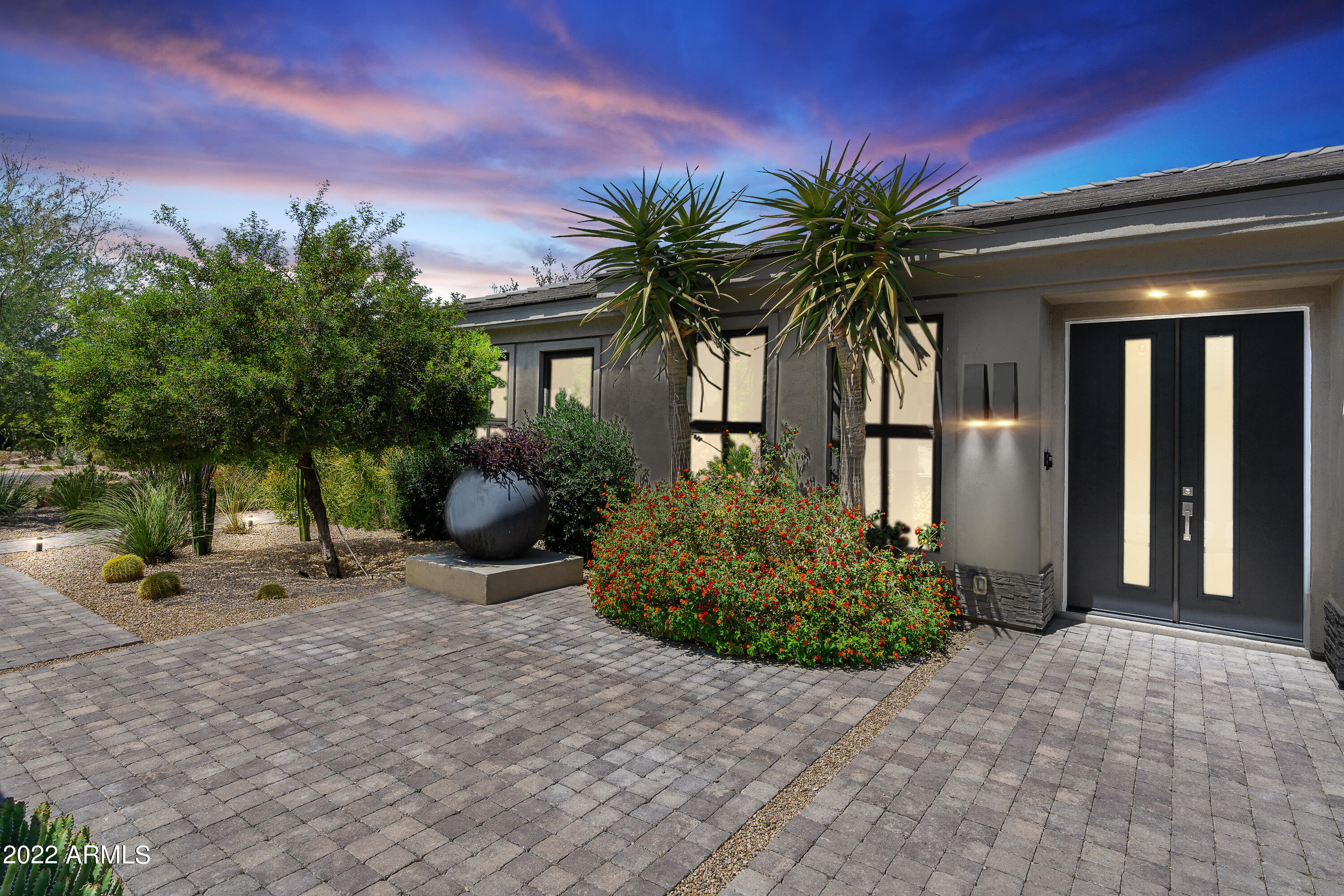 PINNACLE PEAK PLACE - Residential
