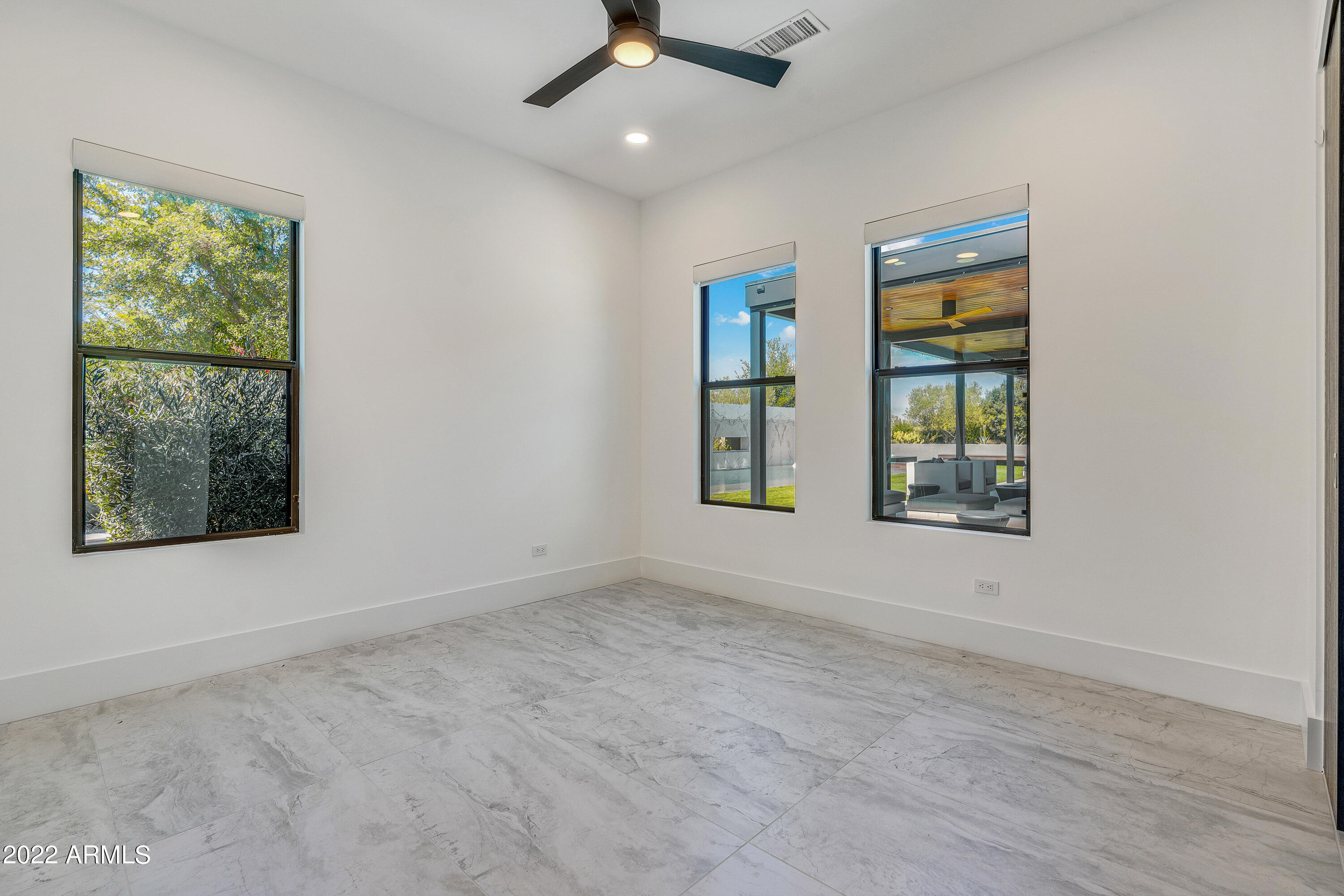 PINNACLE PEAK PLACE - Residential
