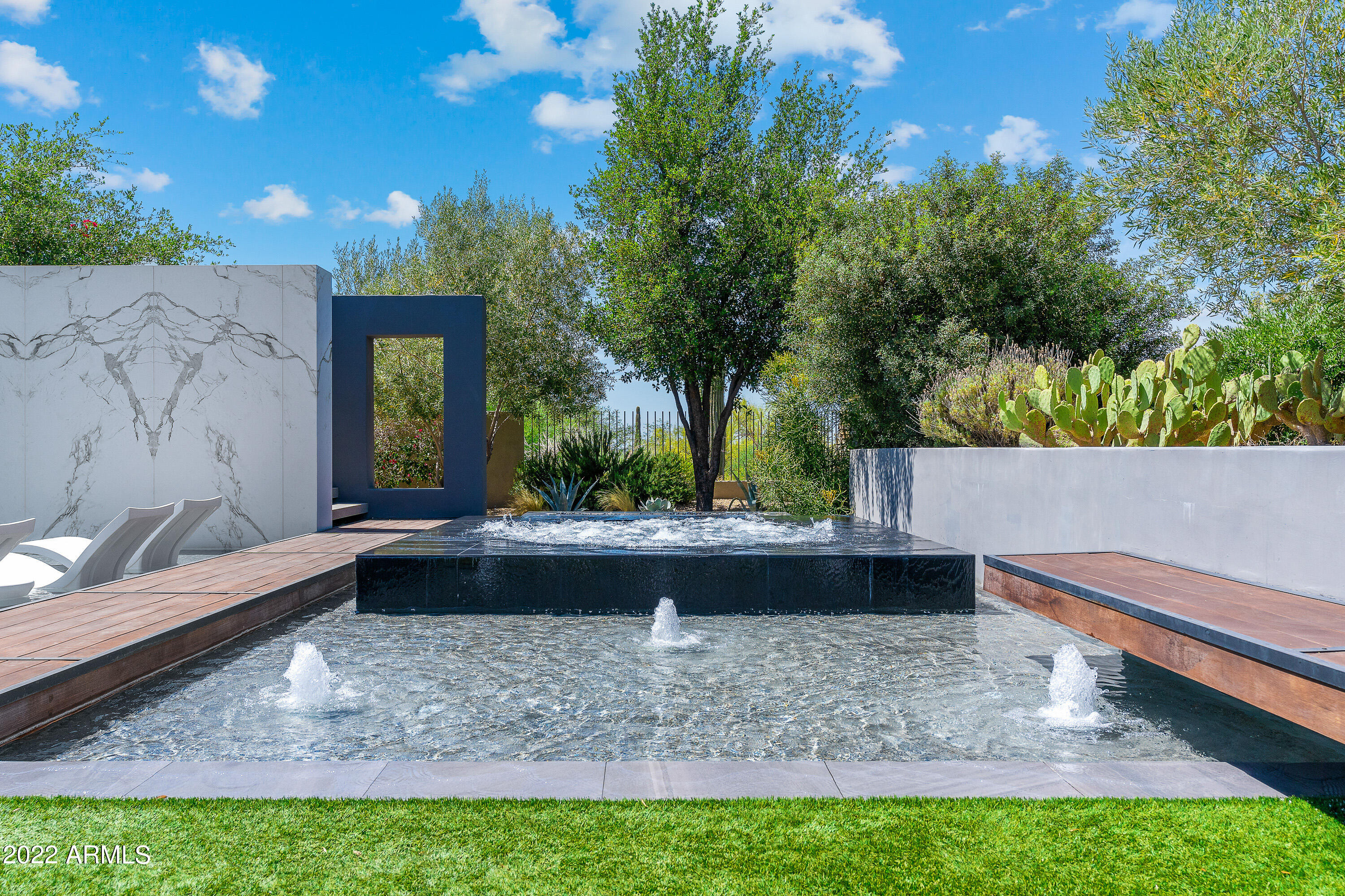 PINNACLE PEAK PLACE - Residential