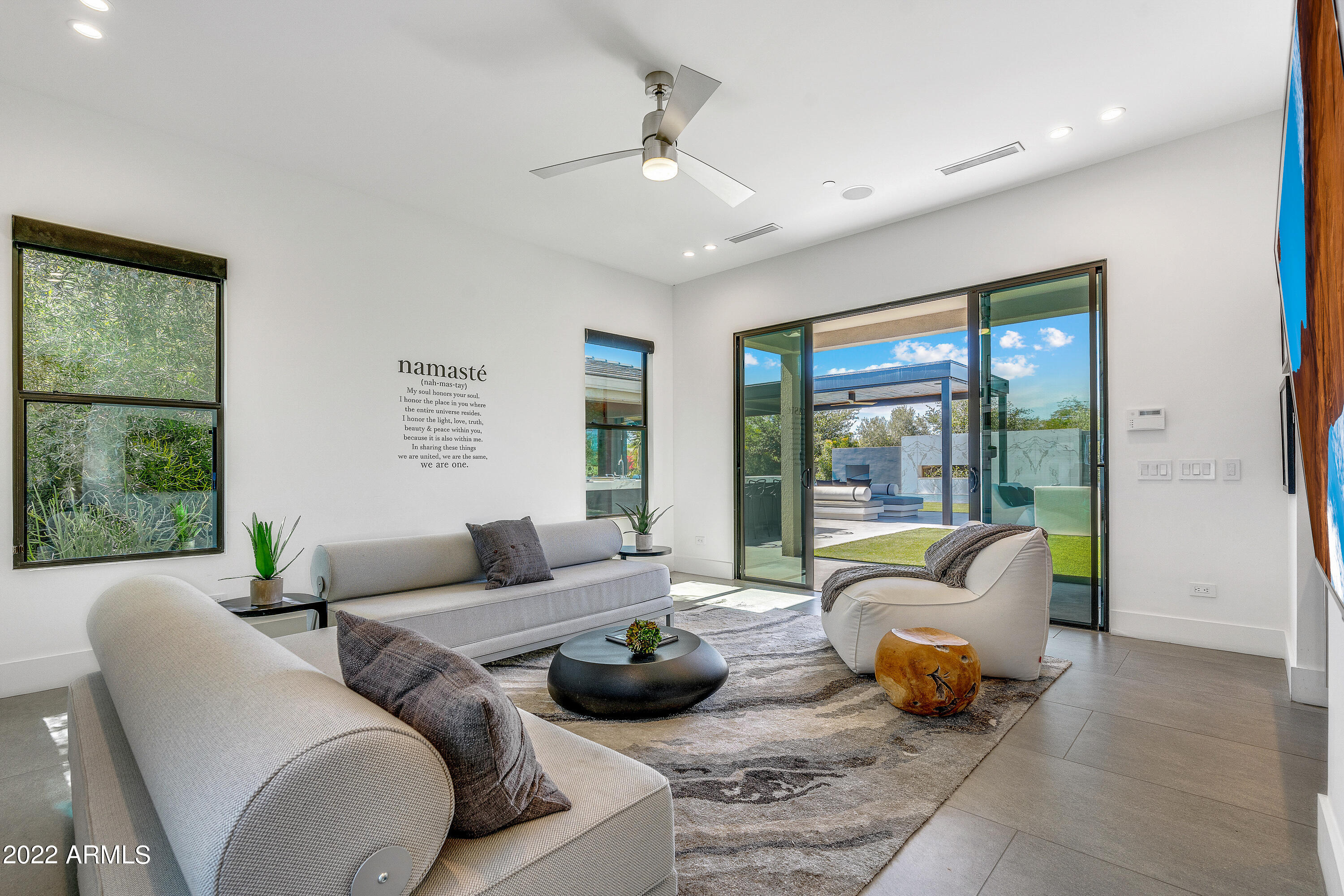 PINNACLE PEAK PLACE - Residential