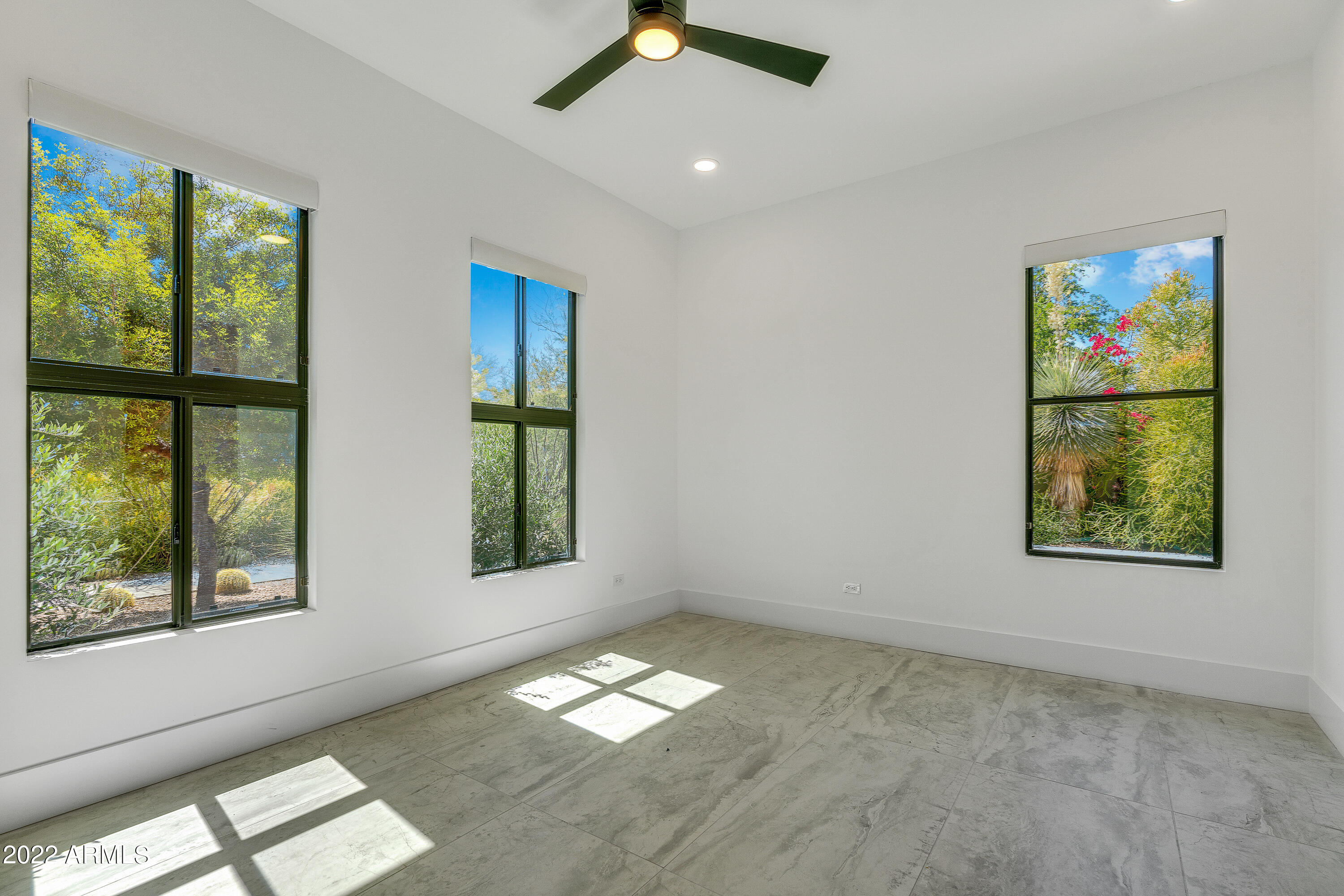PINNACLE PEAK PLACE - Residential