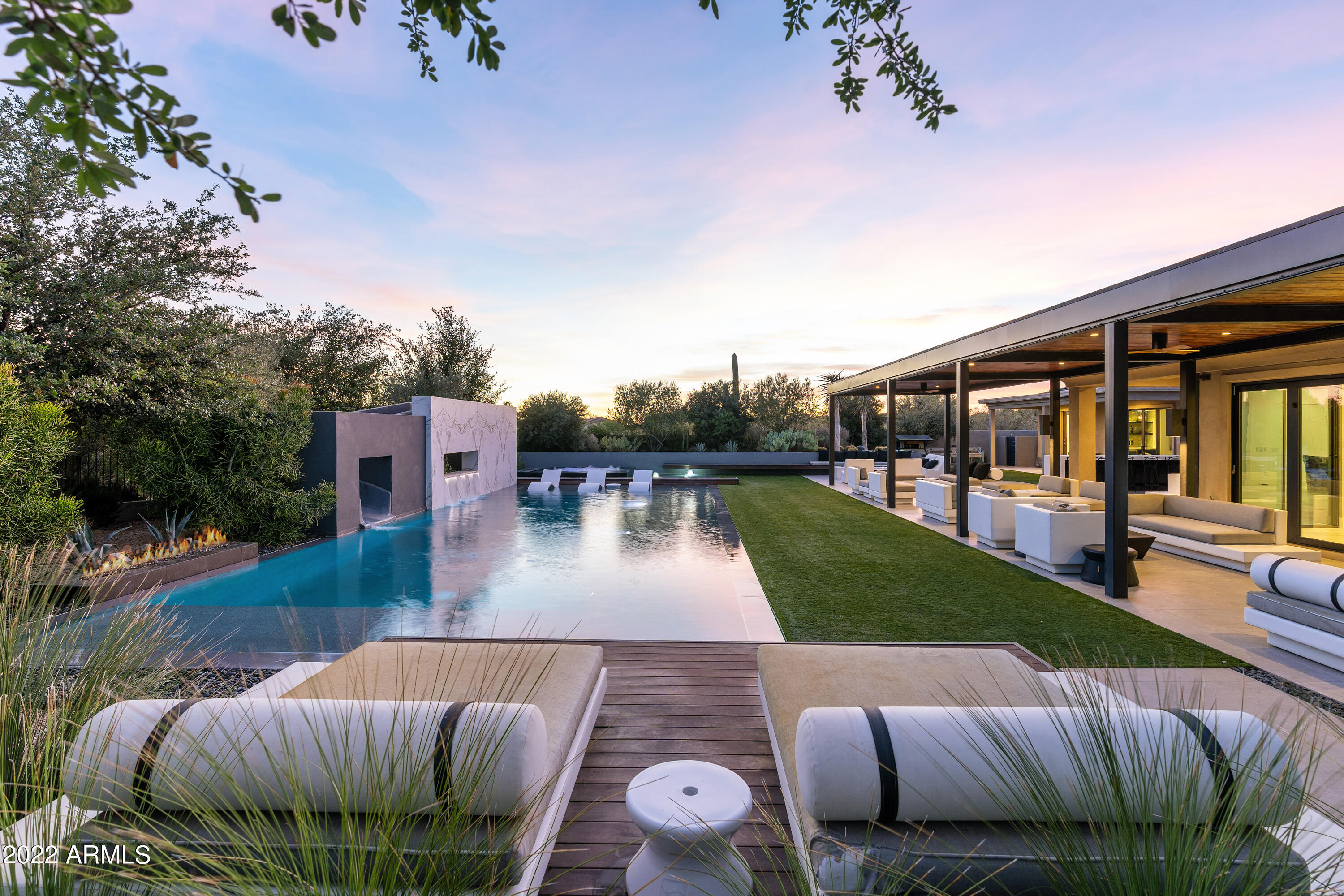 PINNACLE PEAK PLACE - Residential