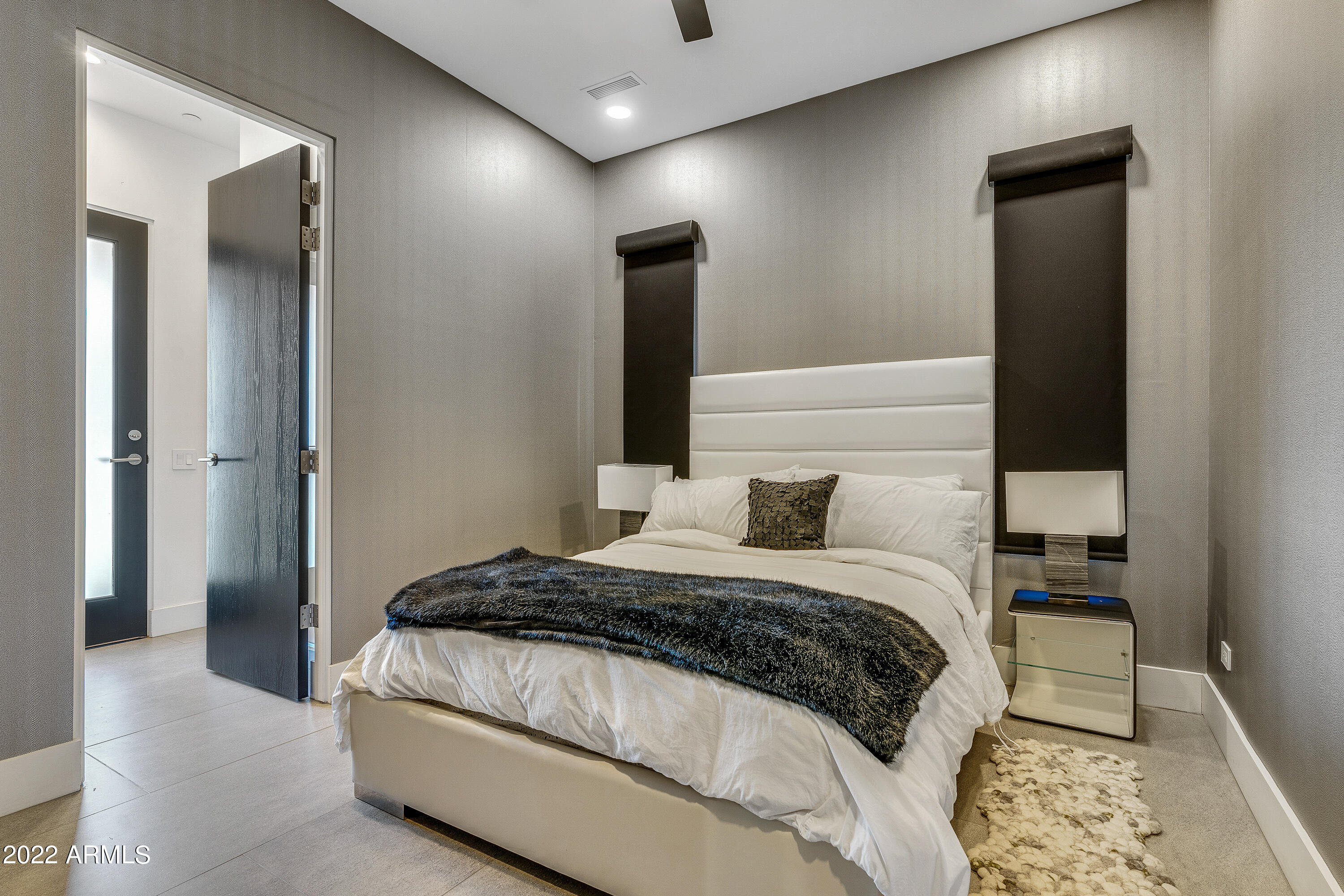 PINNACLE PEAK PLACE - Residential