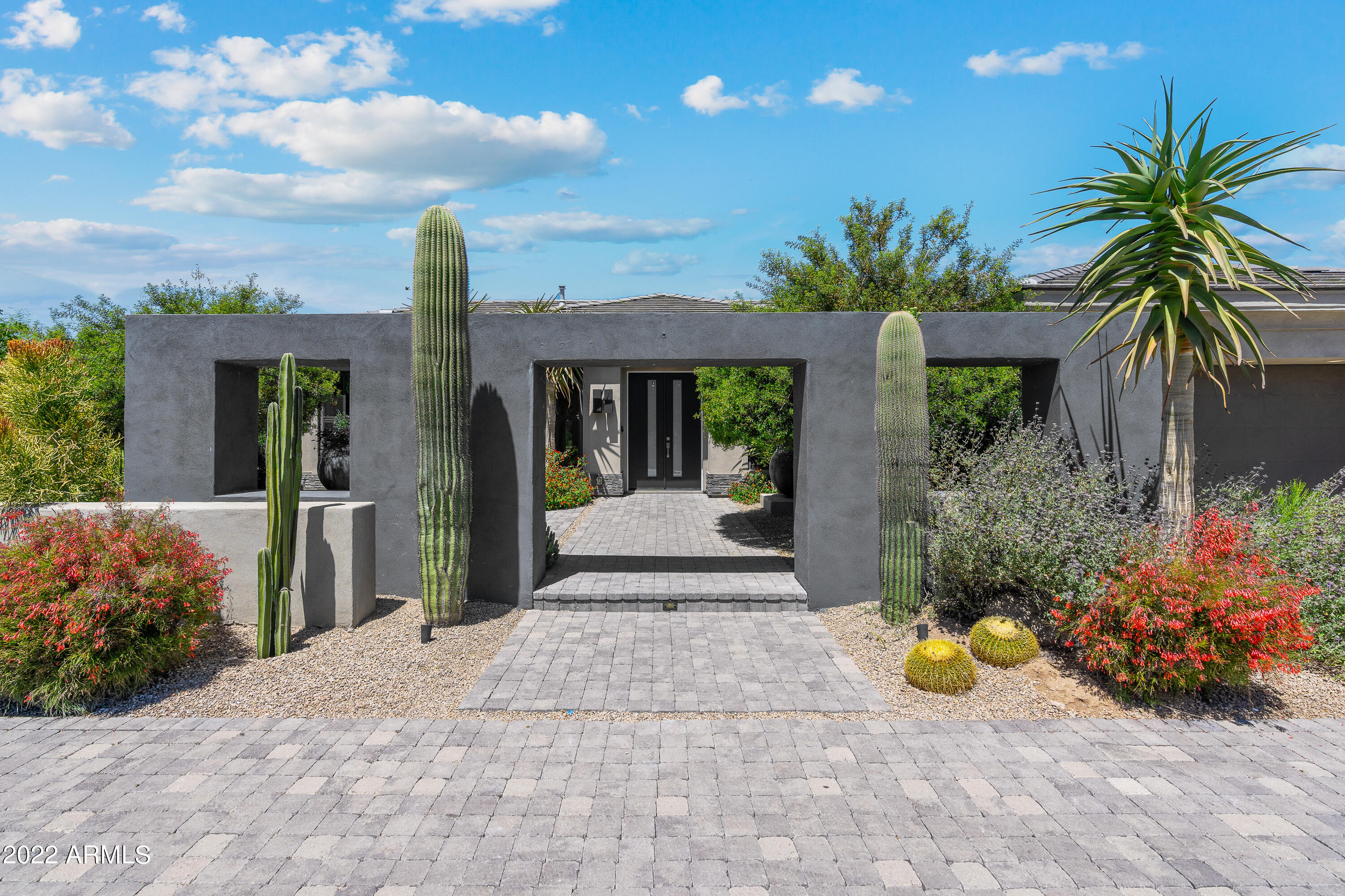 PINNACLE PEAK PLACE - Residential