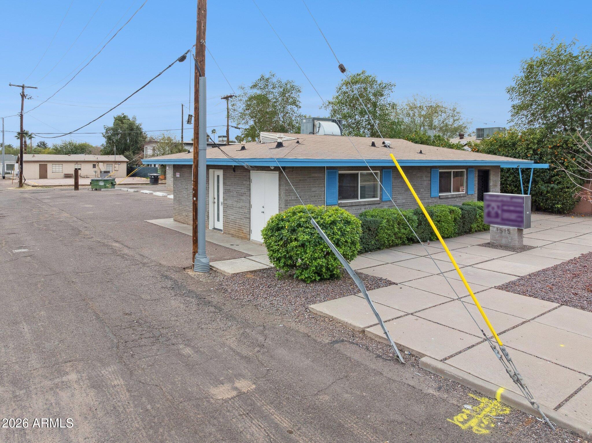 COLLEGE HOMES - Commercial Lease